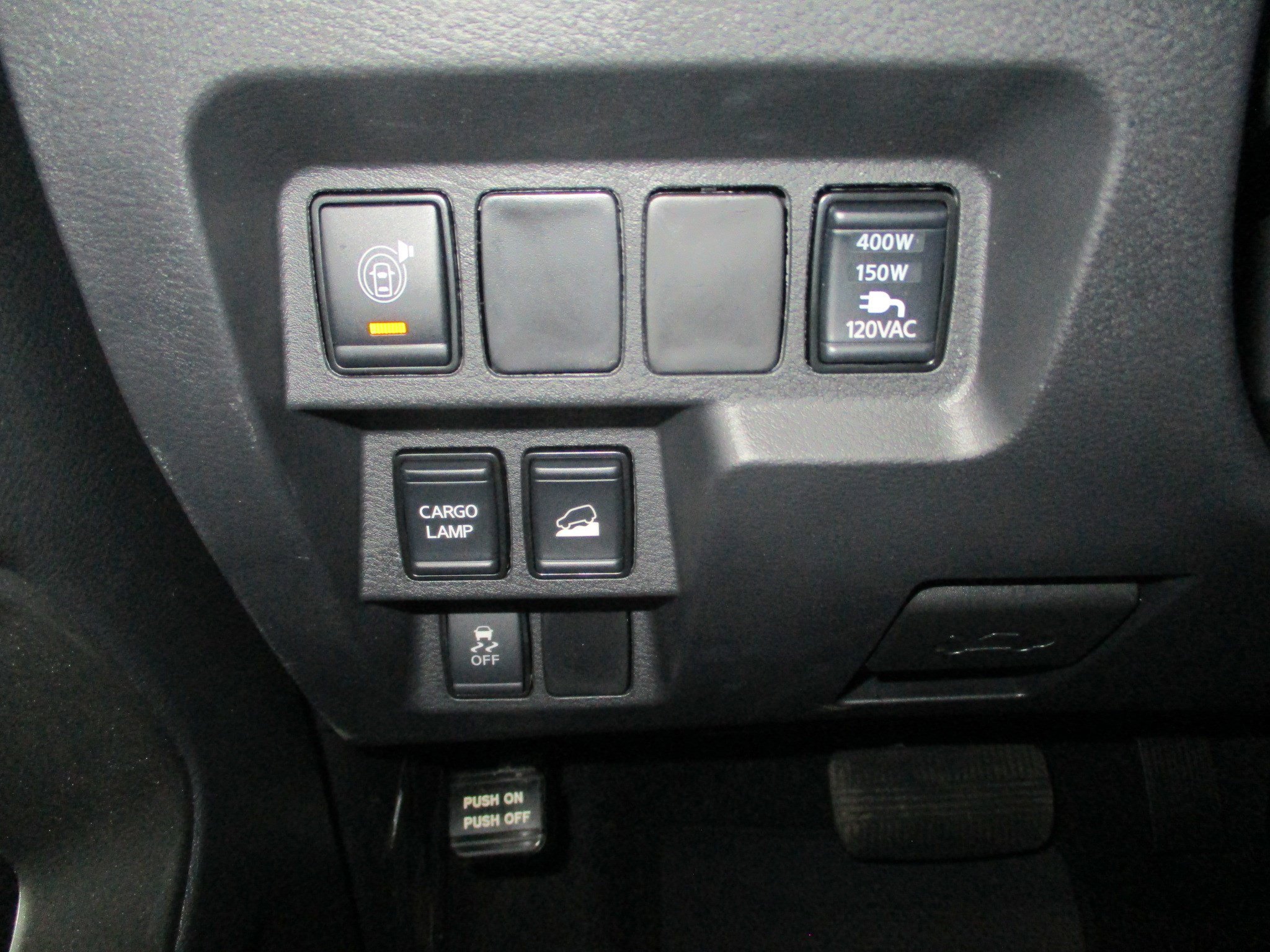 2025 Nissan Frontier SL - Photo 22