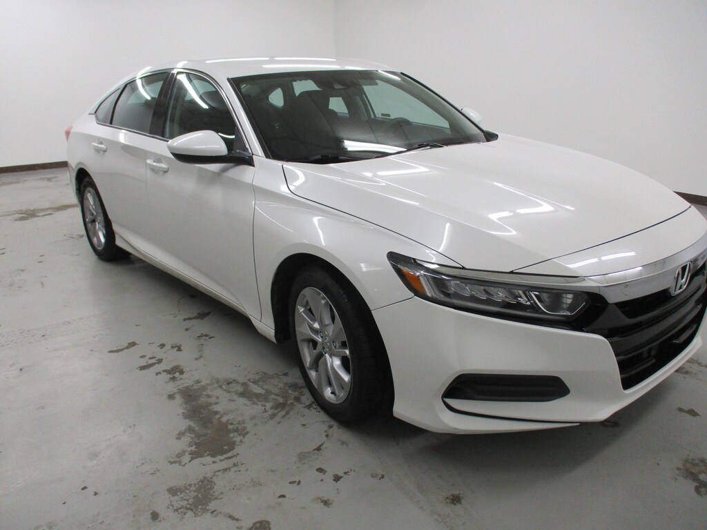 Used 2018 Honda Accord LX Sedan