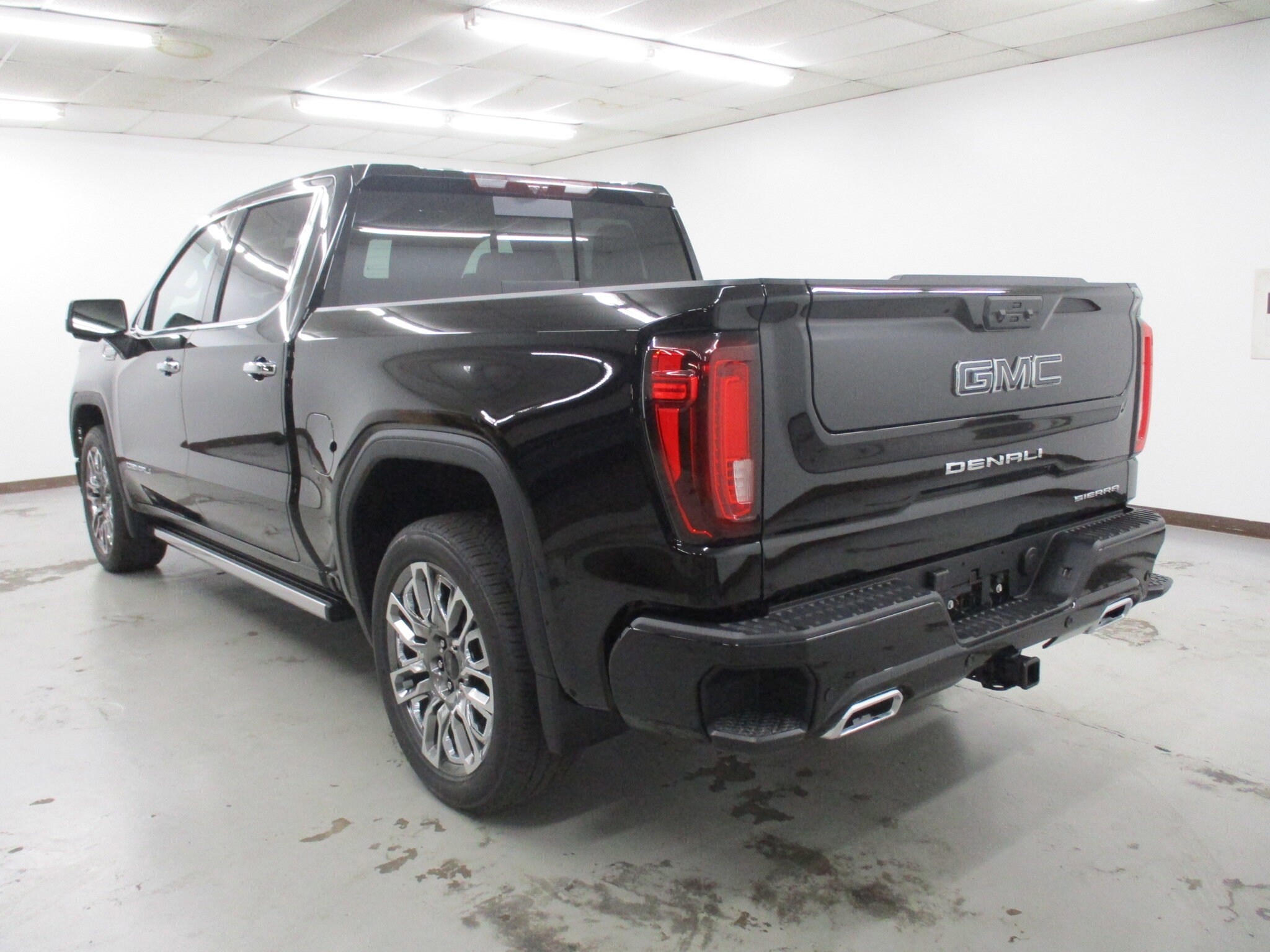 2026 Gmc Sierra 1500 Denali Ultimate photo 2