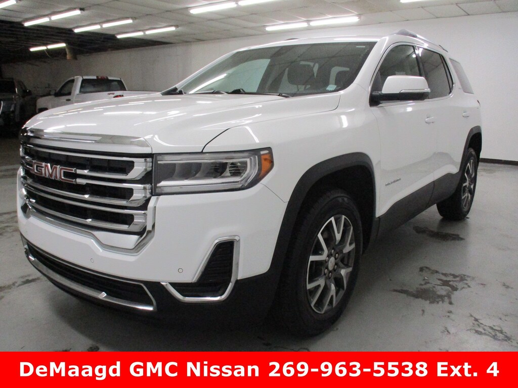 Used 2023 GMC Acadia SLE SUV