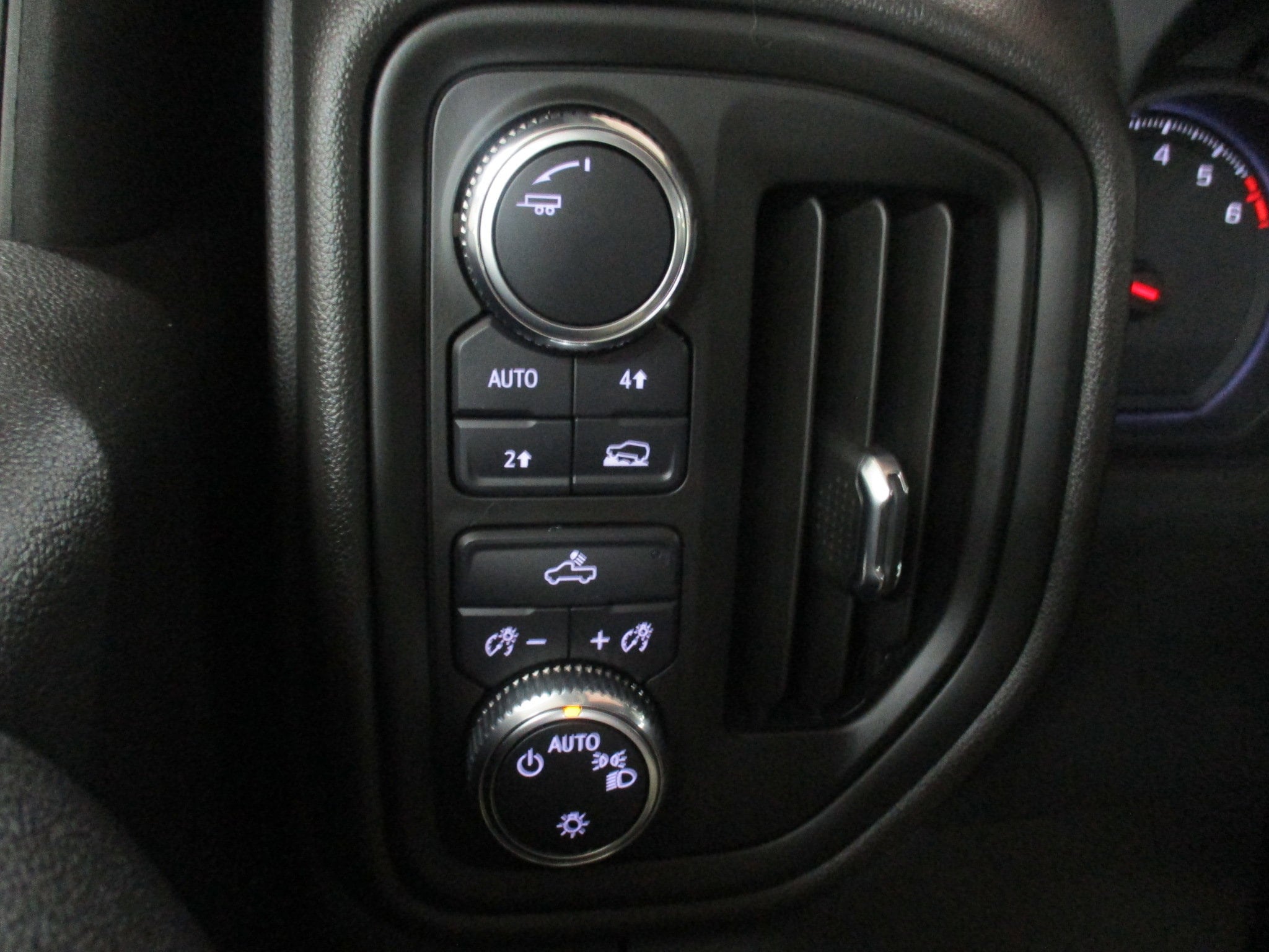 2024 GMC Sierra 1500 Pro - Photo 18