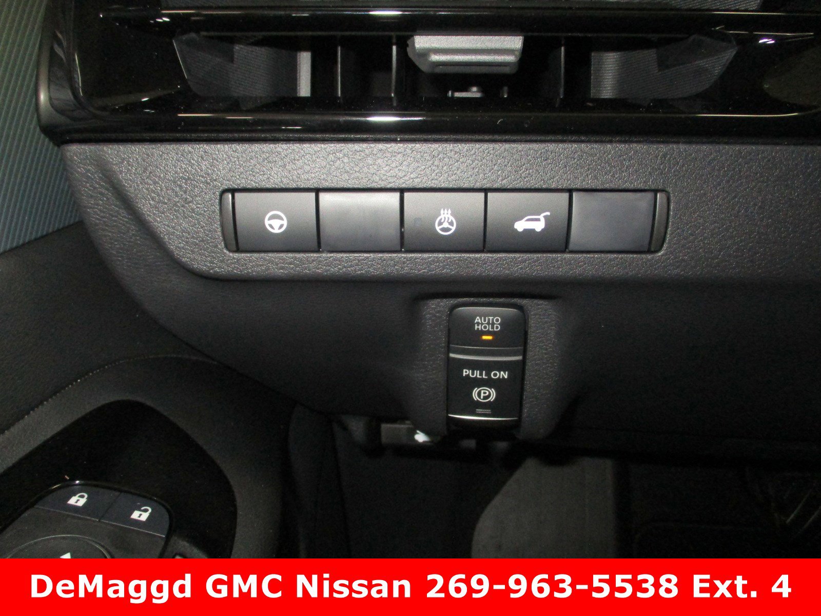 2025 Nissan Murano SL - Photo 25