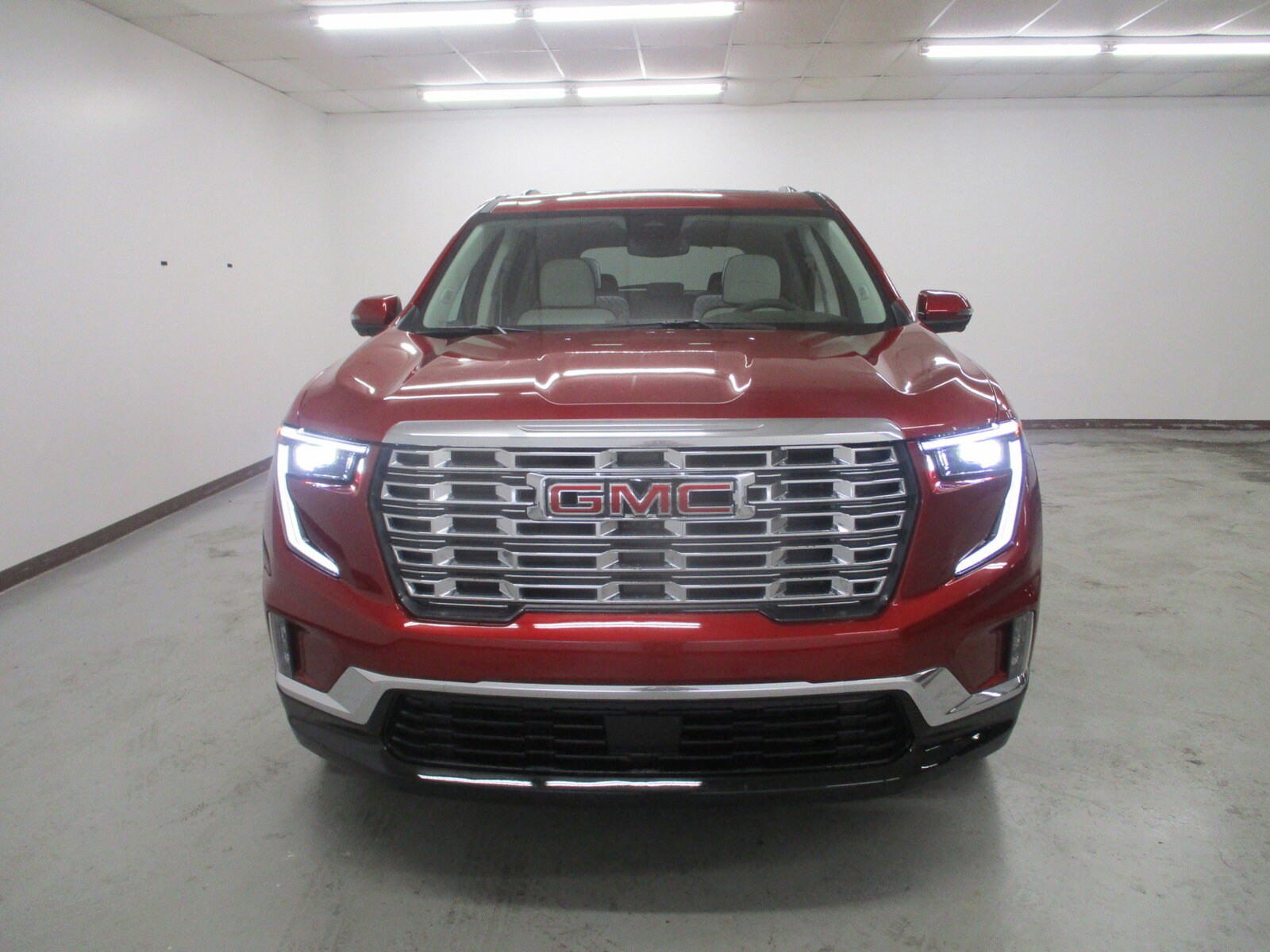 2024 Gmc Acadia Denali photo 2