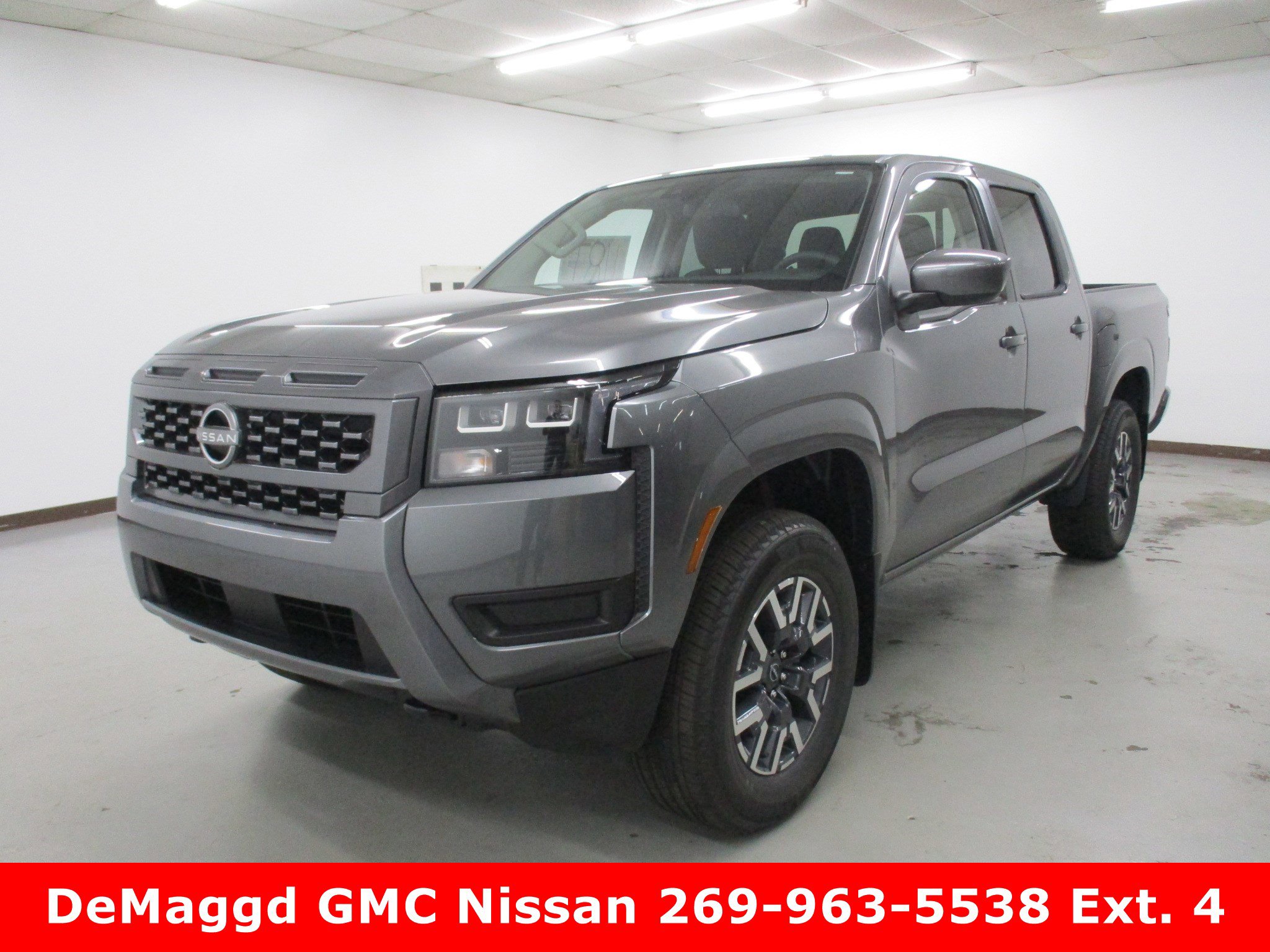 2026 Nissan Frontier SV's photo