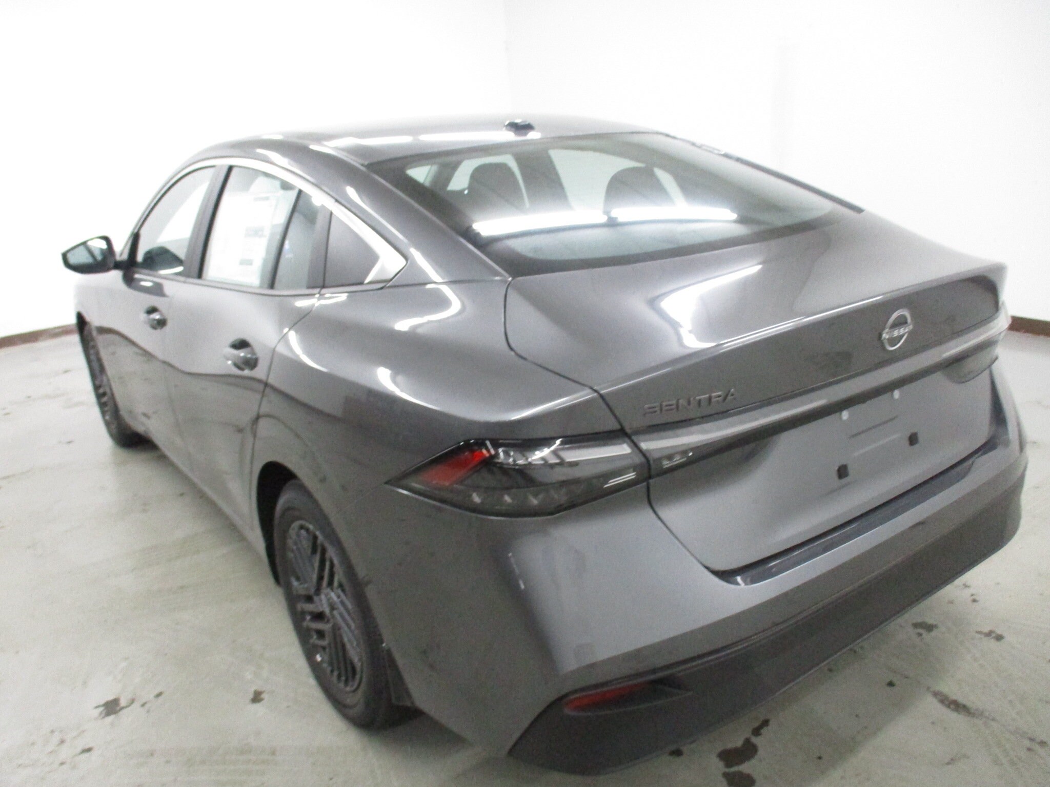 2026 Nissan Sentra SV - Photo 8