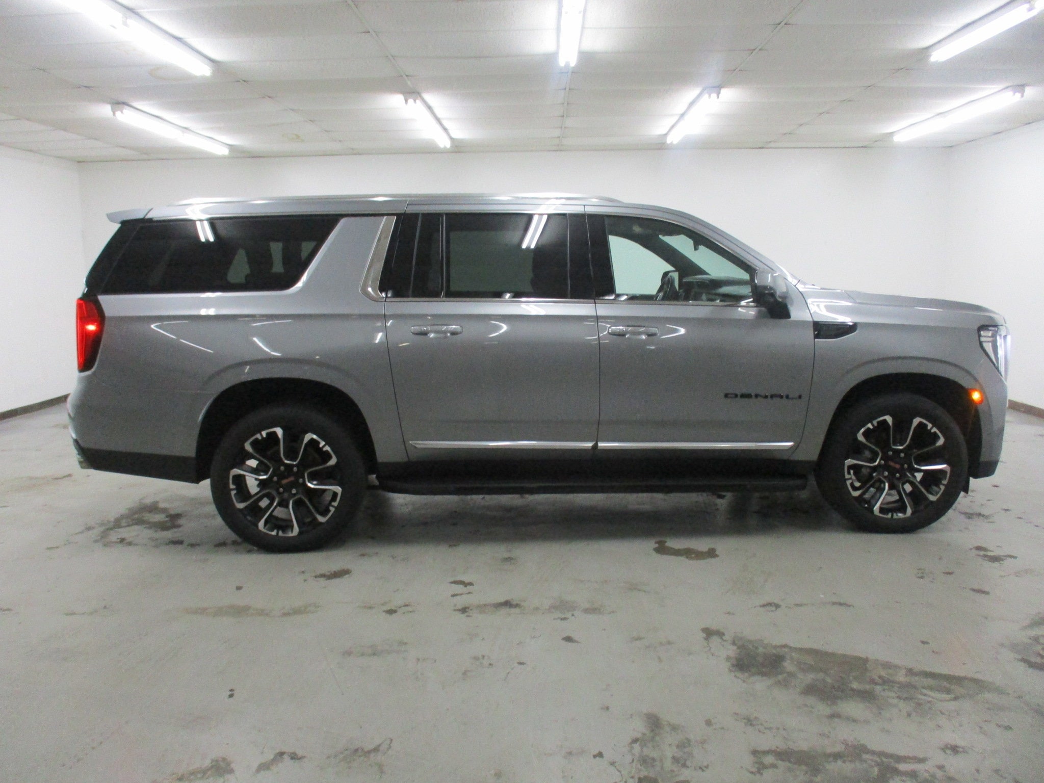2023 GMC Yukon XL Denali - Photo 15
