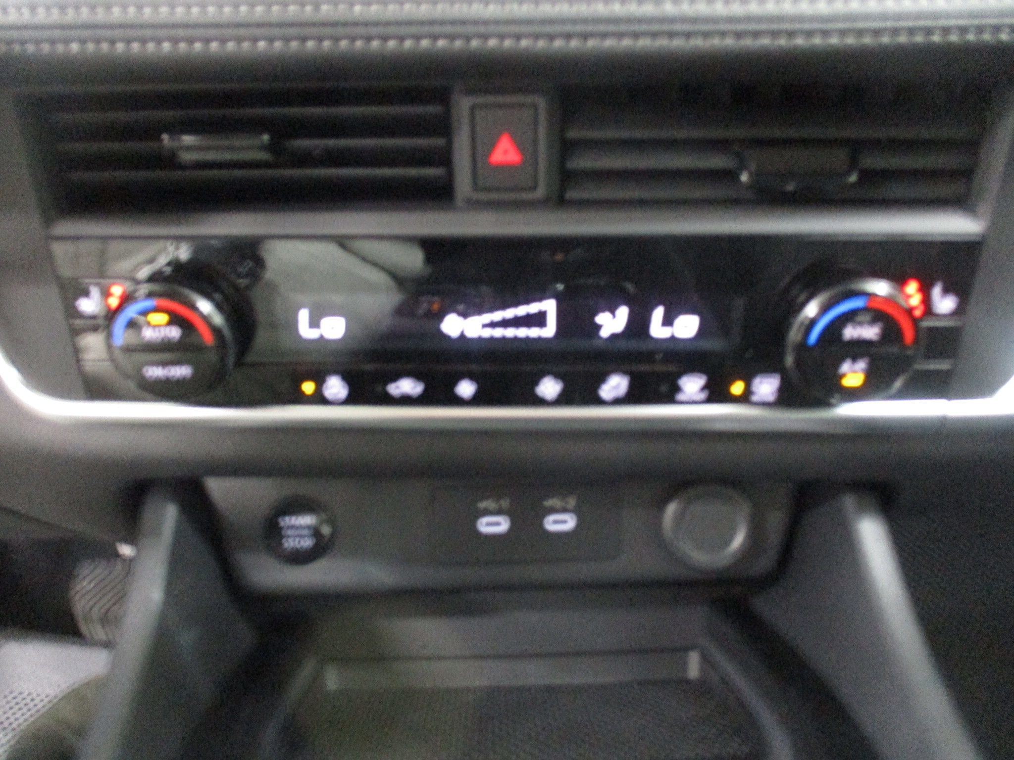 2026 Nissan Rogue SV - Photo 27