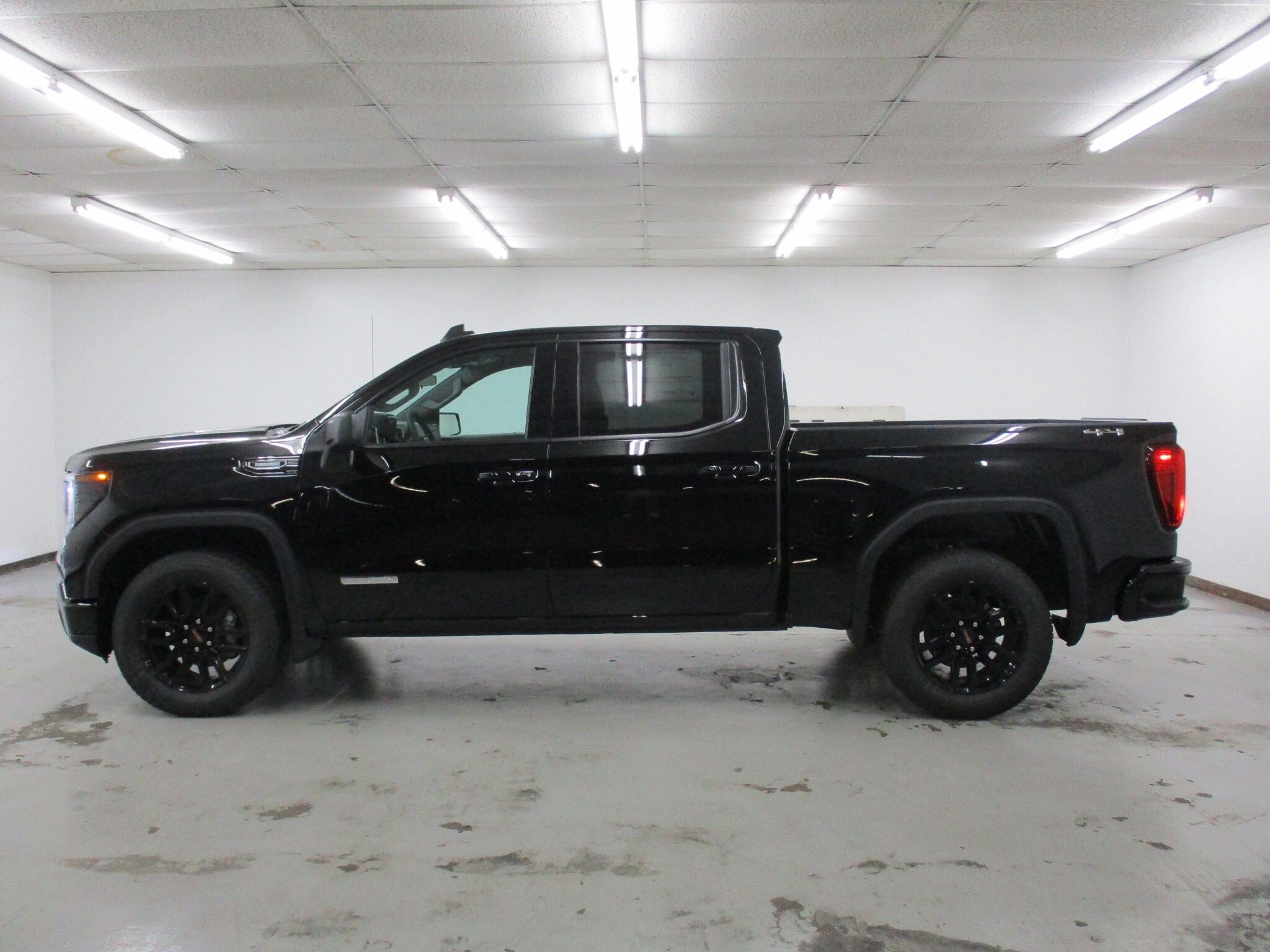 2026 Gmc Sierra 1500 photo 2