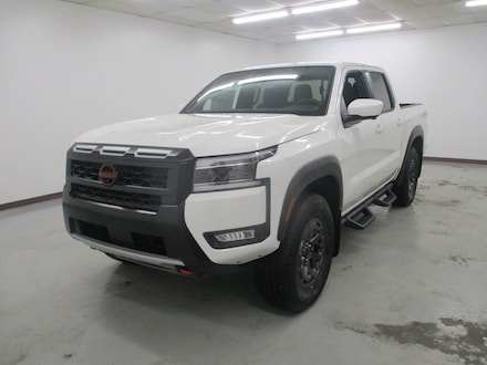 2025 Nissan Frontier PRO-4X Truck Crew Cab