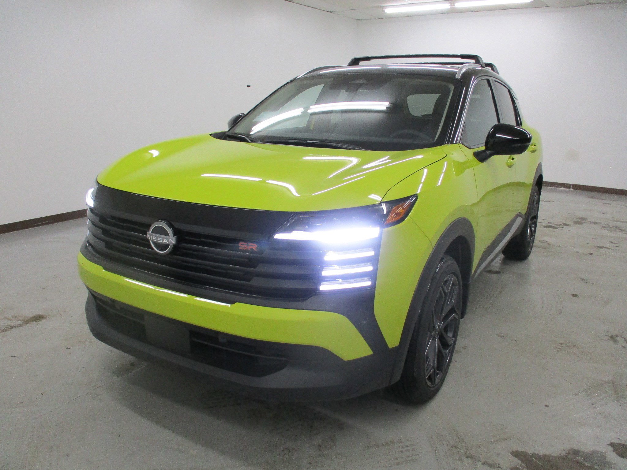 2026 Nissan KICKS SR AWD