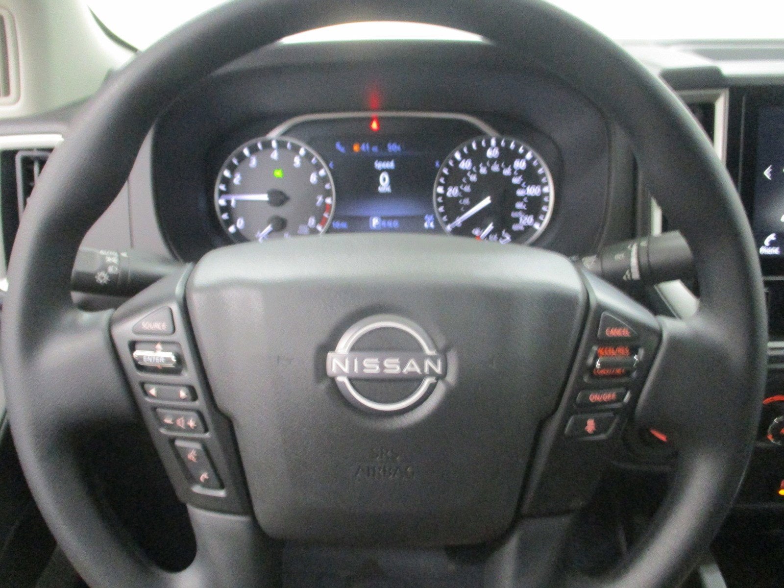 2025 Nissan Frontier SV - Photo 17