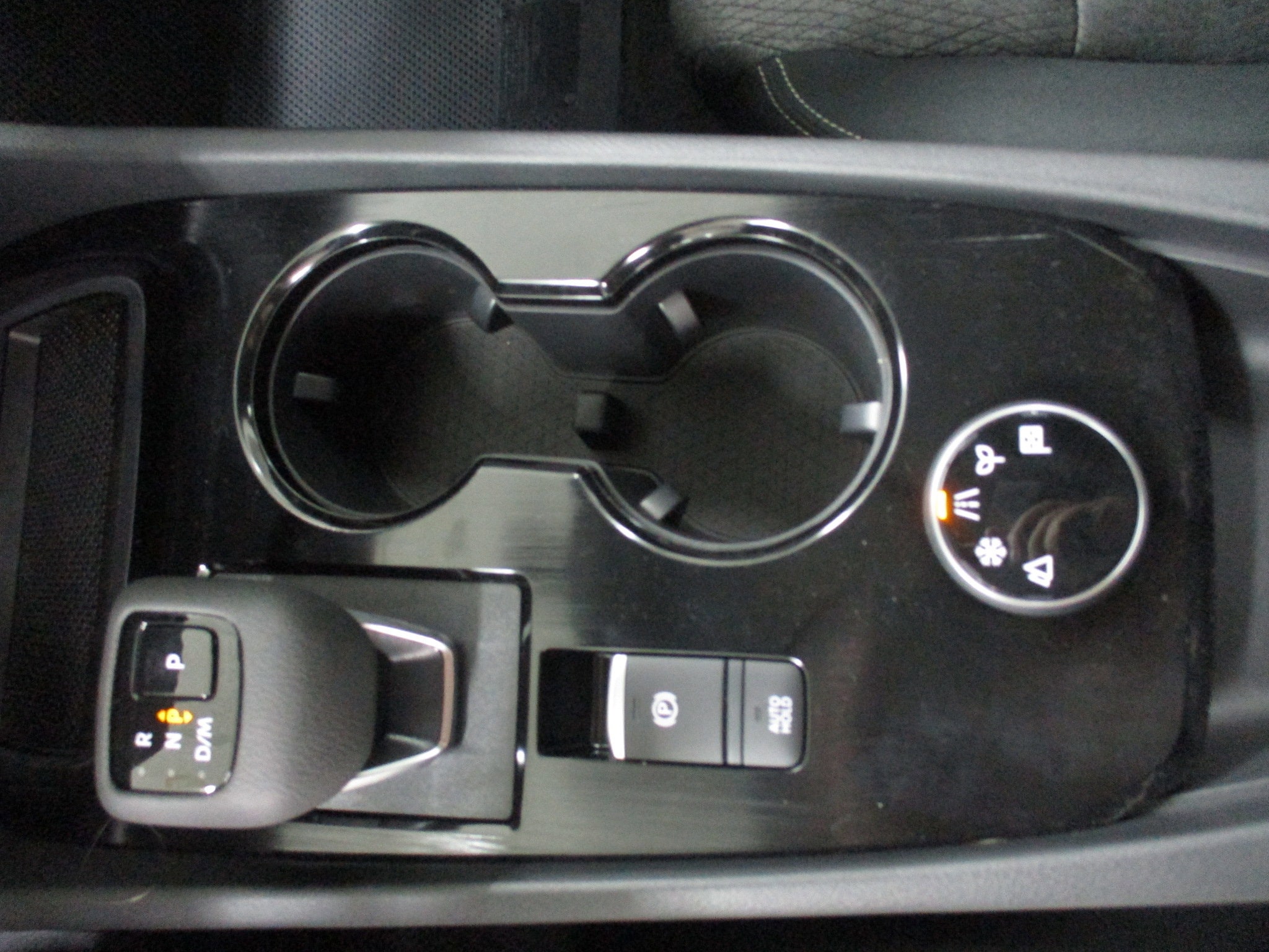 2026 Nissan Rogue SV - Photo 28