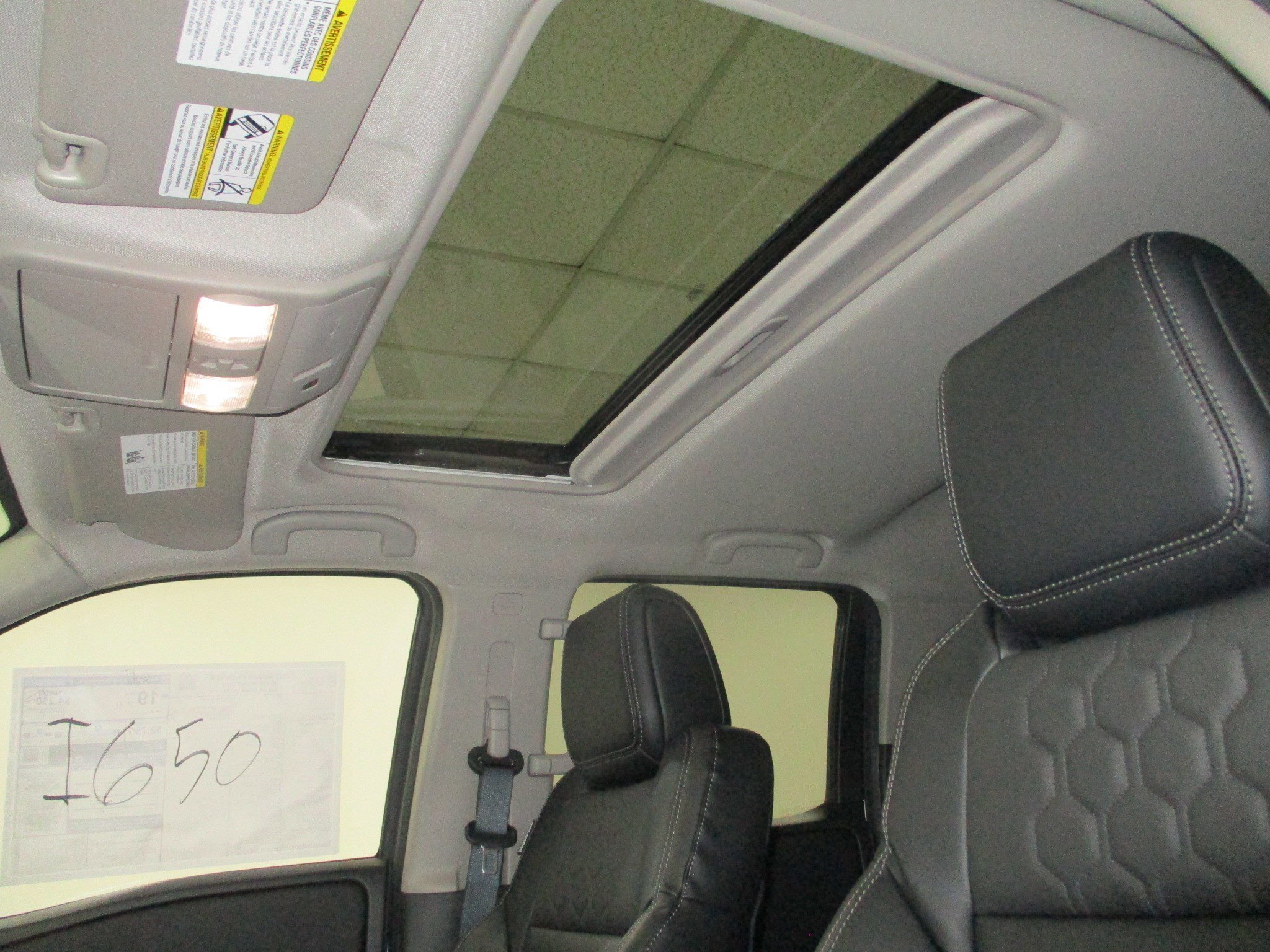 2025 Nissan Frontier SL - Photo 17