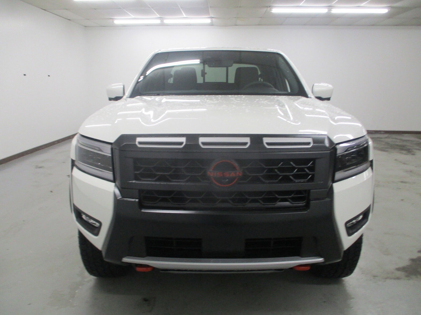 2025 Nissan Frontier PRO-4X photo 2