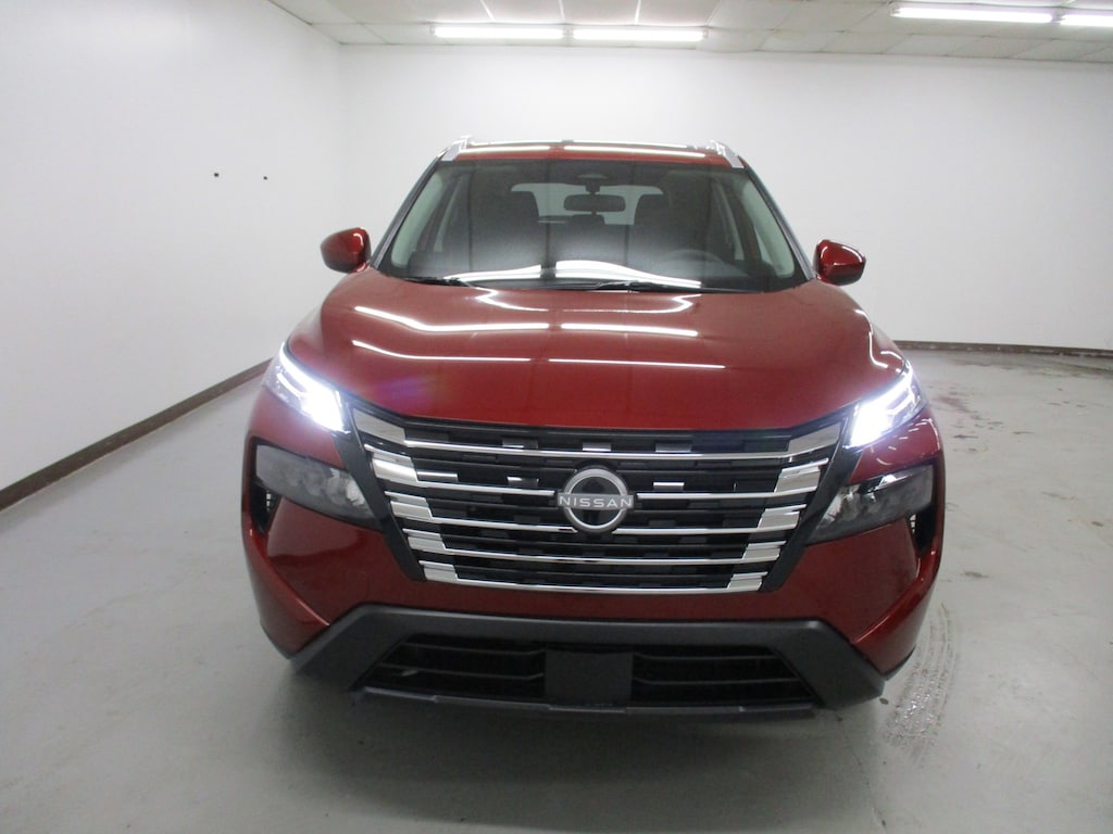 2026 Nissan Rogue SV photo 2