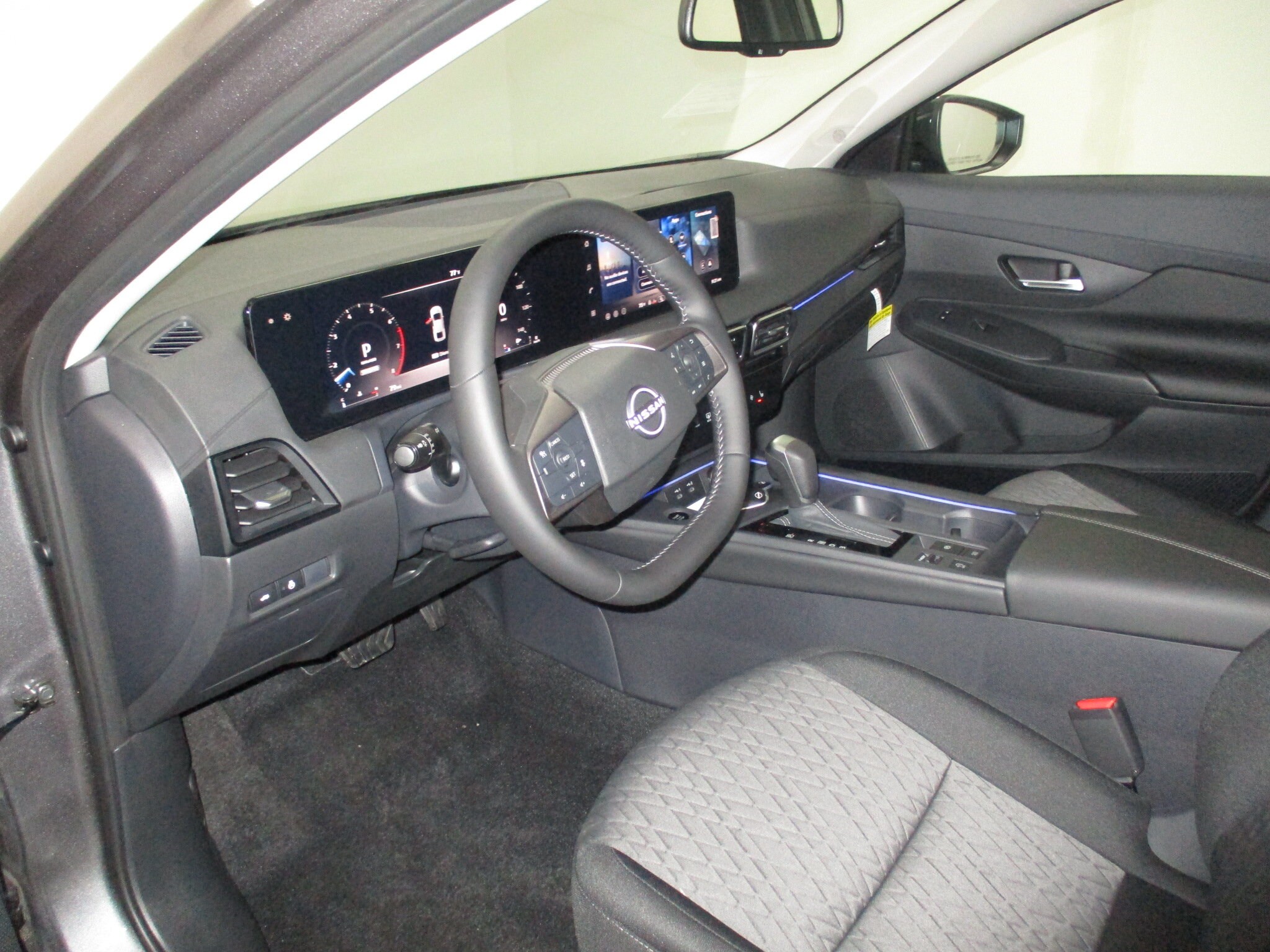 2026 Nissan Sentra SV - Photo 14