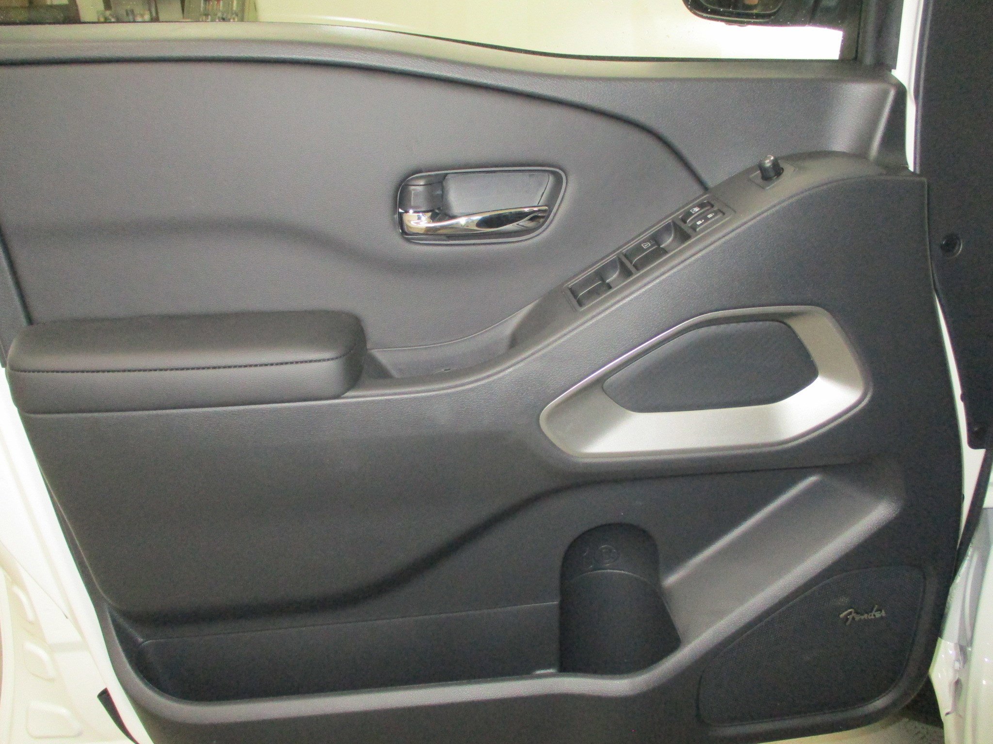 2025 Nissan Frontier SL - Photo 12
