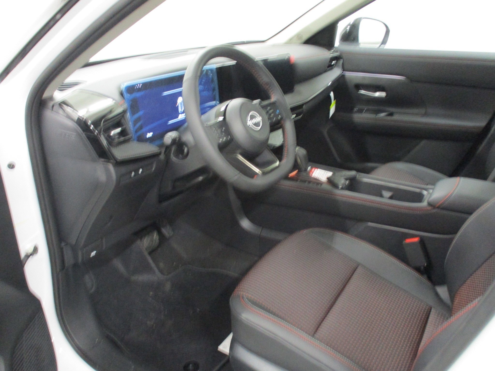 2026 Nissan KICKS SR AWD - Photo 13