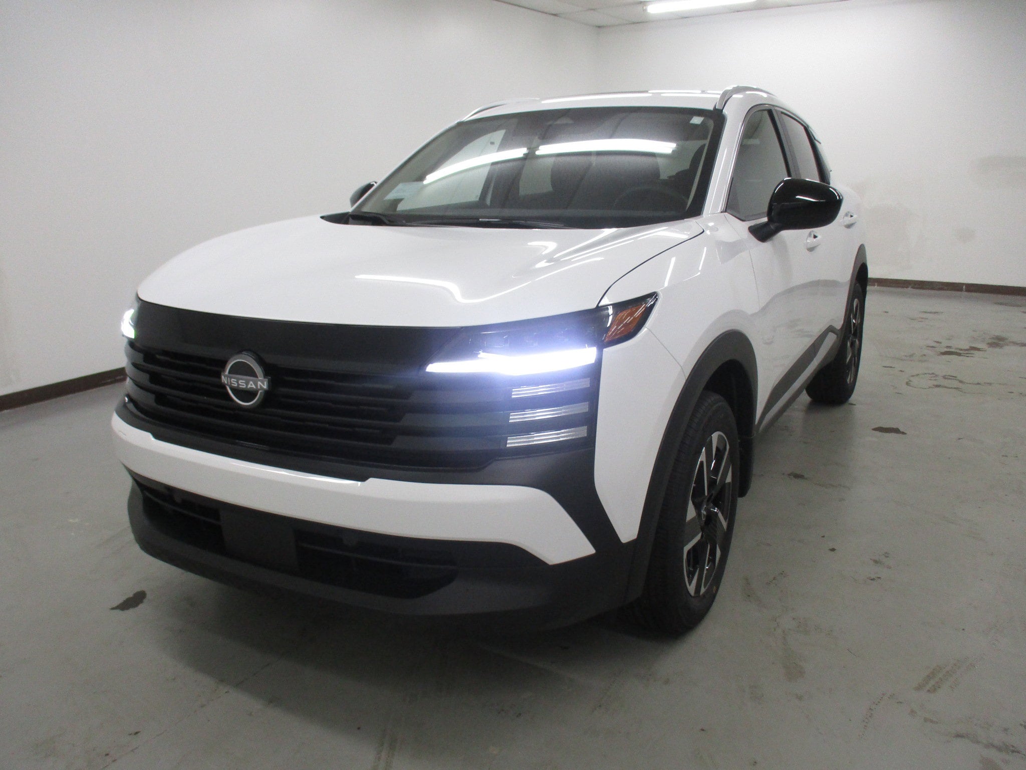 2026 Nissan KICKS SV AWD