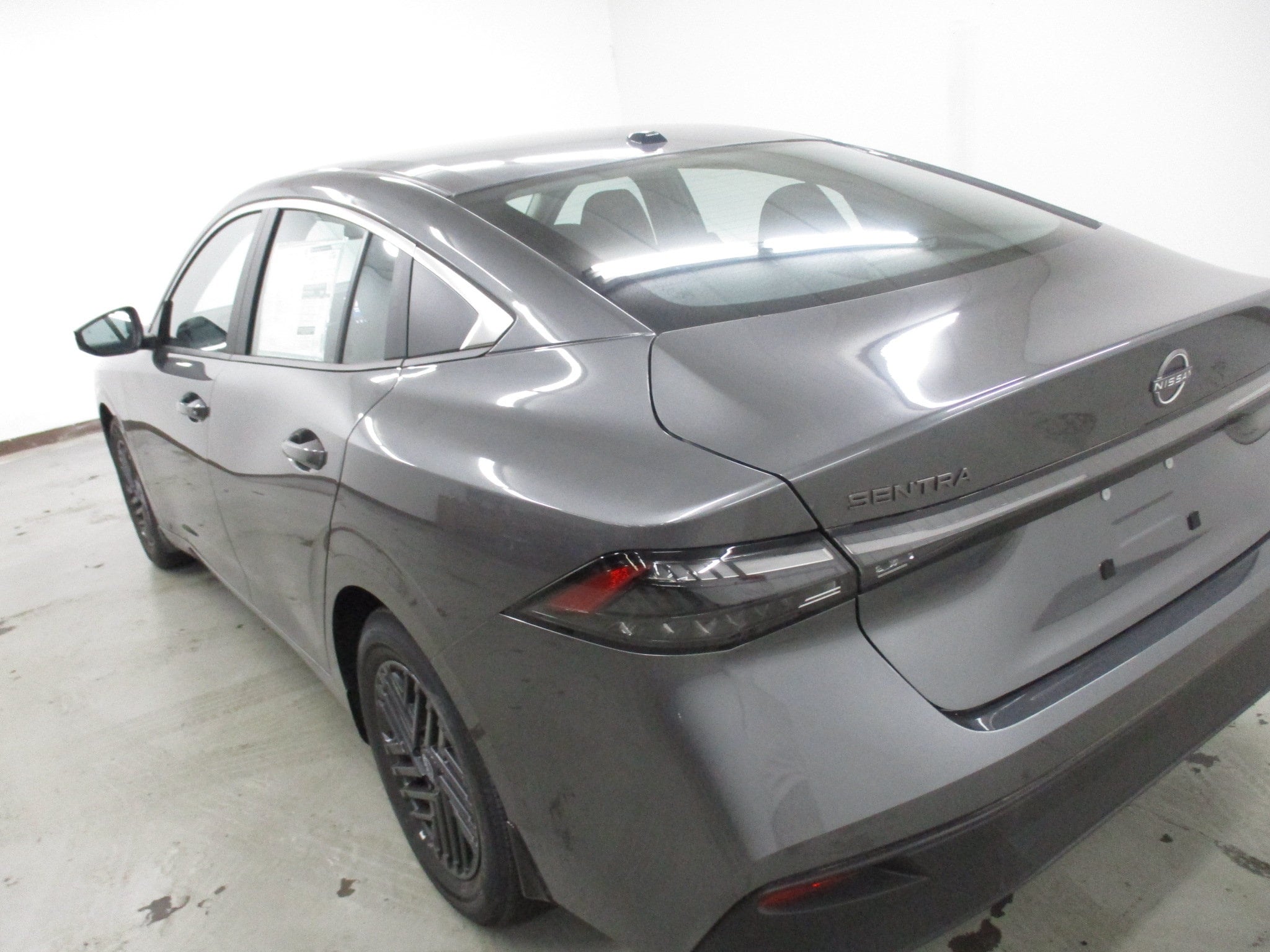 2026 Nissan Sentra SV - Photo 7