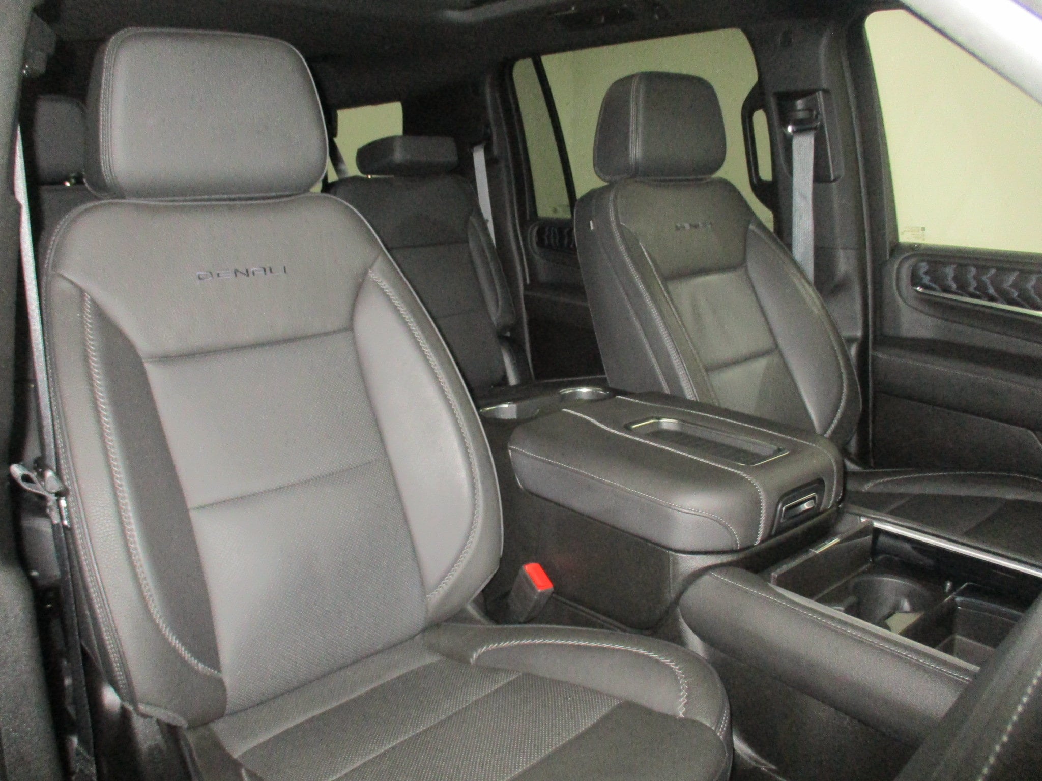 2023 GMC Yukon XL Denali - Photo 17