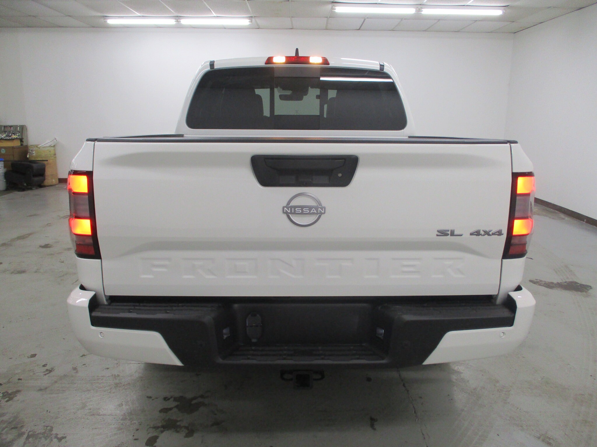 2025 Nissan Frontier SL photo 4