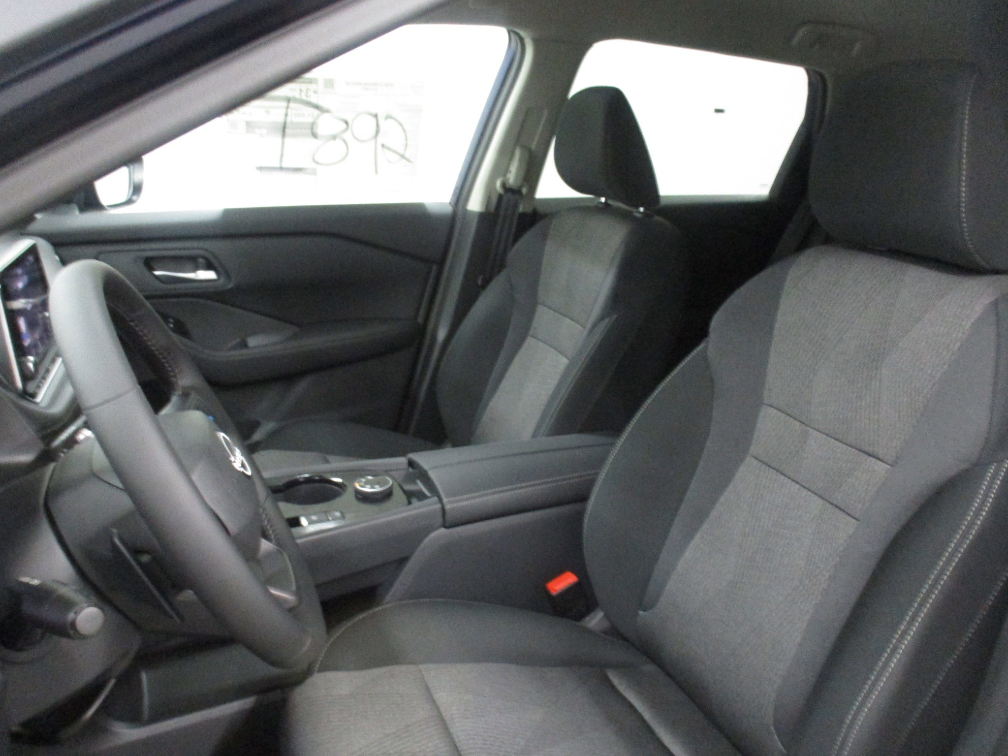 2026 Nissan Rogue SV - Photo 15