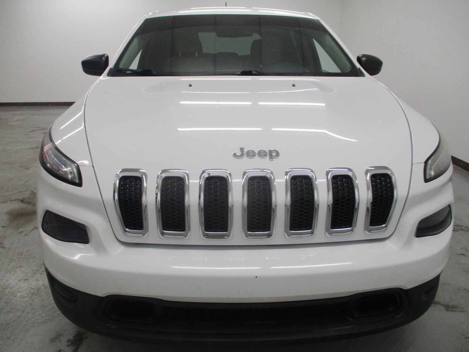 Used 2017 Jeep Cherokee Sport with VIN 1C4PJMAB1HW562307 for sale in Battle Creek, MI