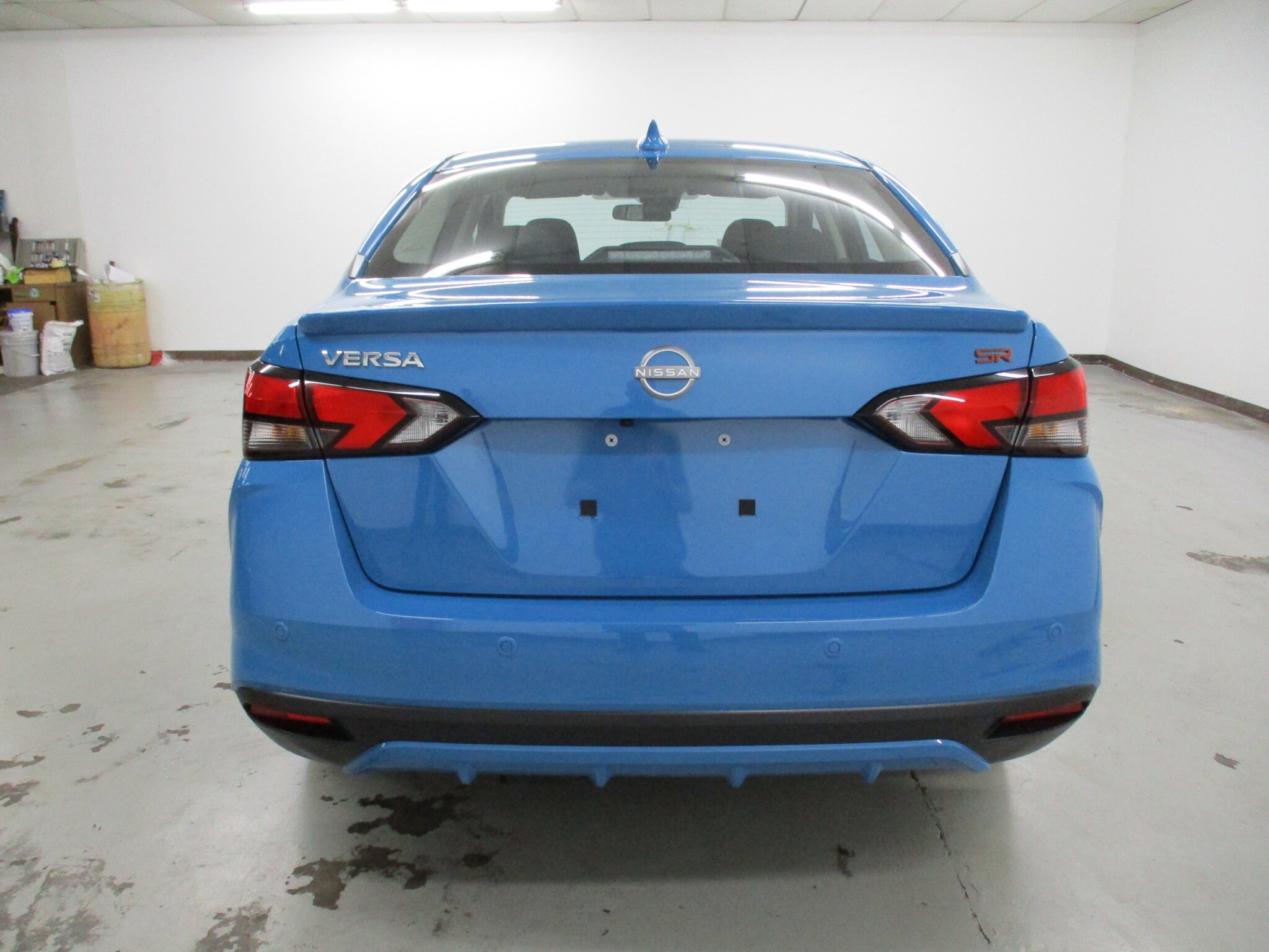 2025 Nissan Versa SR photo 4