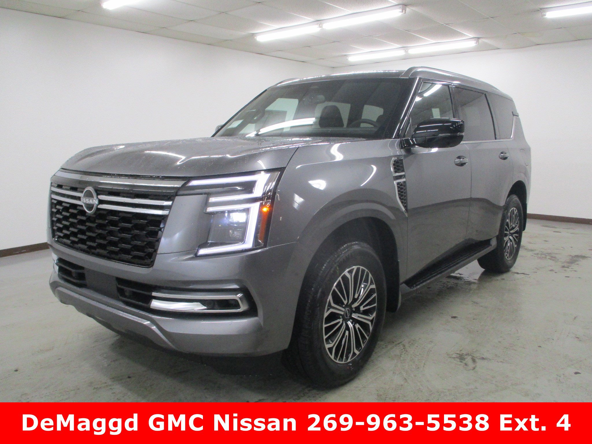 2025 Nissan Armada SL's photo