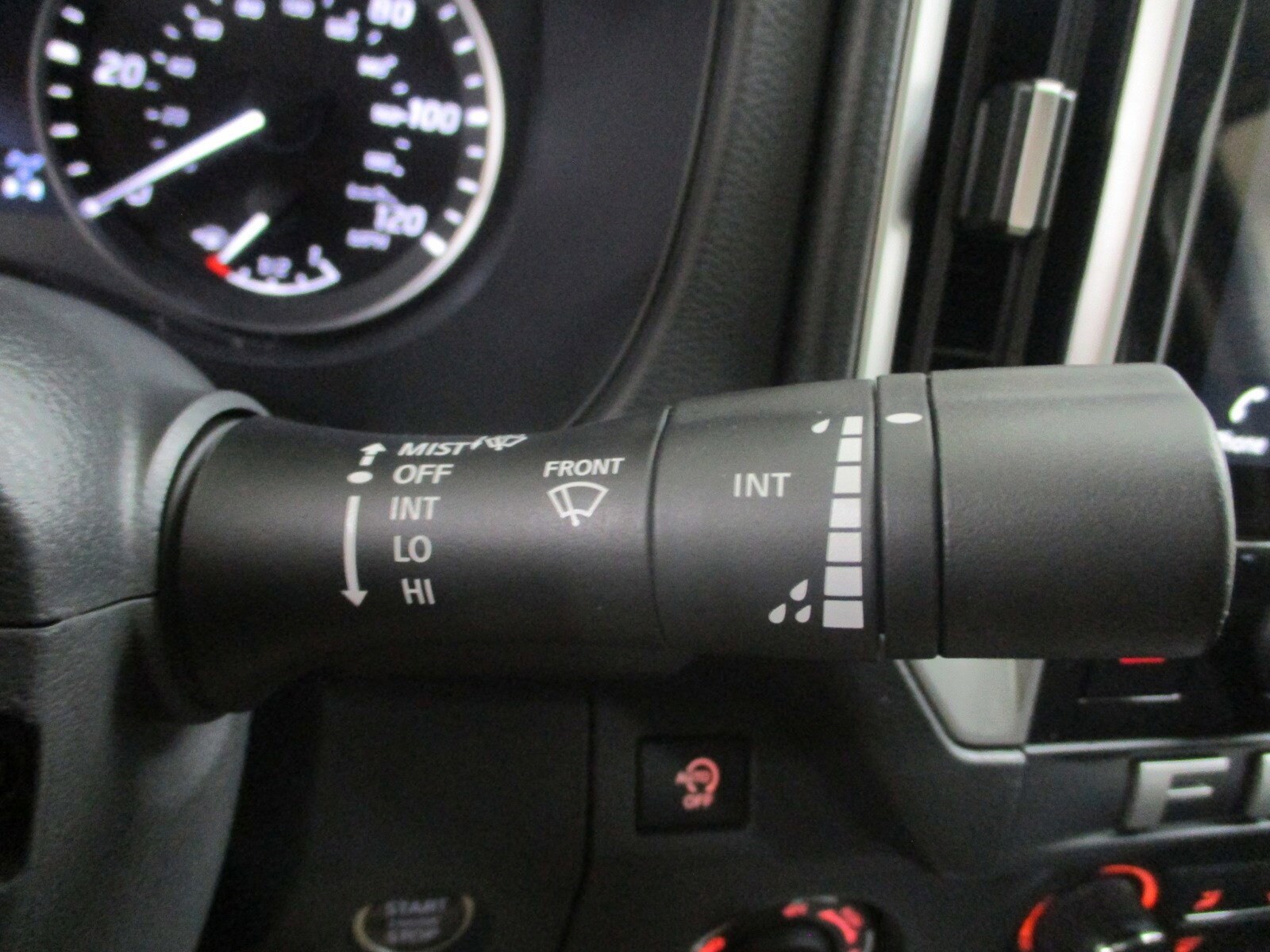 2025 Nissan Frontier SV - Photo 21