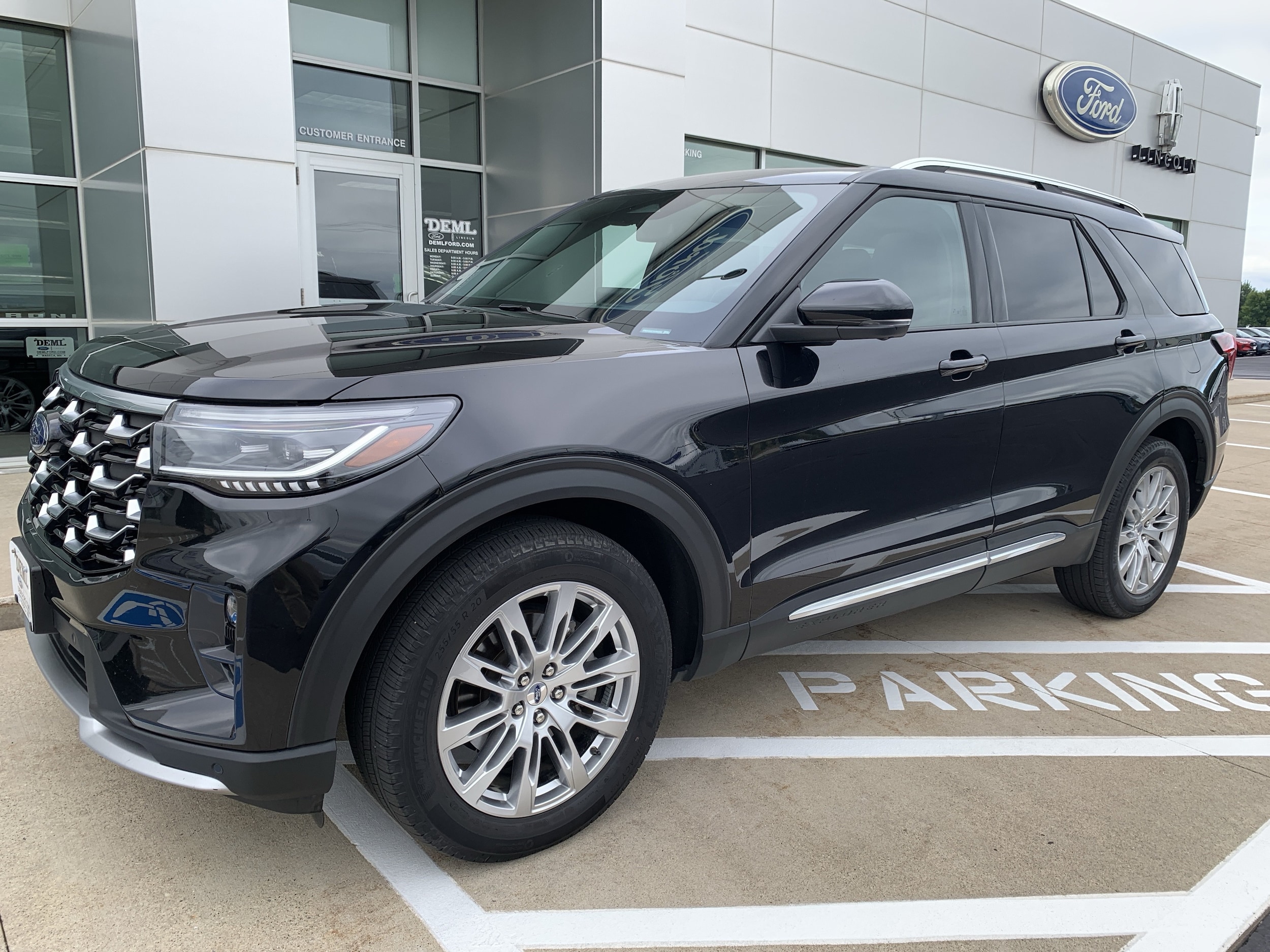 Used 2025 Ford Explorer Platinum with VIN 1FMUK8HH7SGB65263 for sale in Waseca, Minnesota
