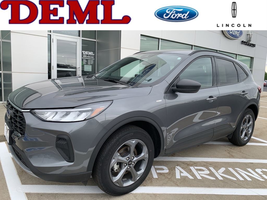 Used 2025 Ford Escape ST-Line AWD SUV