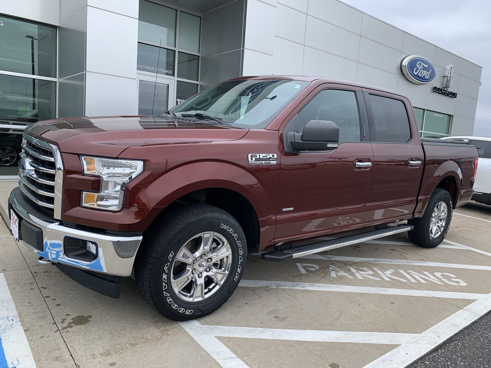 Used 2017 Ford F-150 XLT with VIN 1FTEW1EP3HKD09431 for sale in Waseca, Minnesota