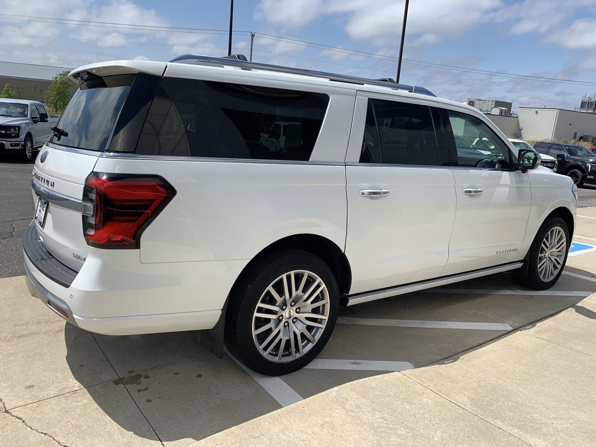 2023 Ford Expedition Platinum - Photo 9