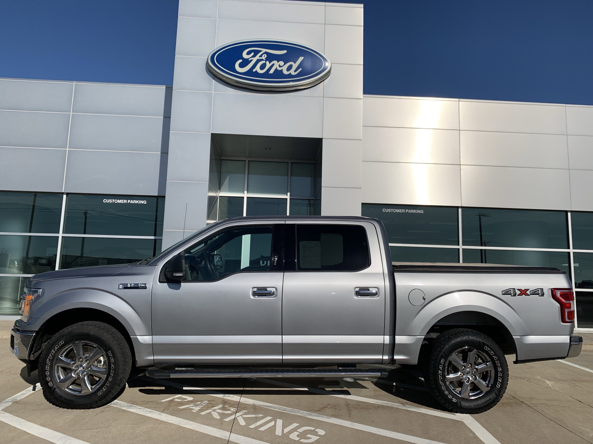 2020 Ford F-150 XLT photo 4