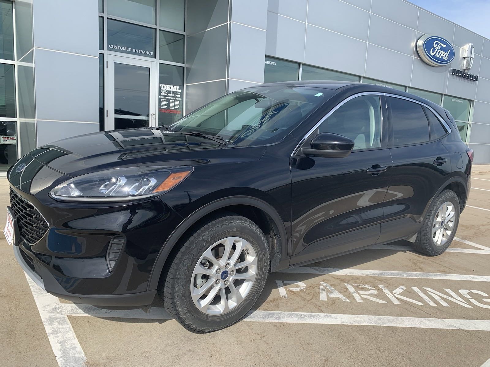 Used 2020 Ford Escape SE with VIN 1FMCU9G67LUB69280 for sale in Waseca, MN