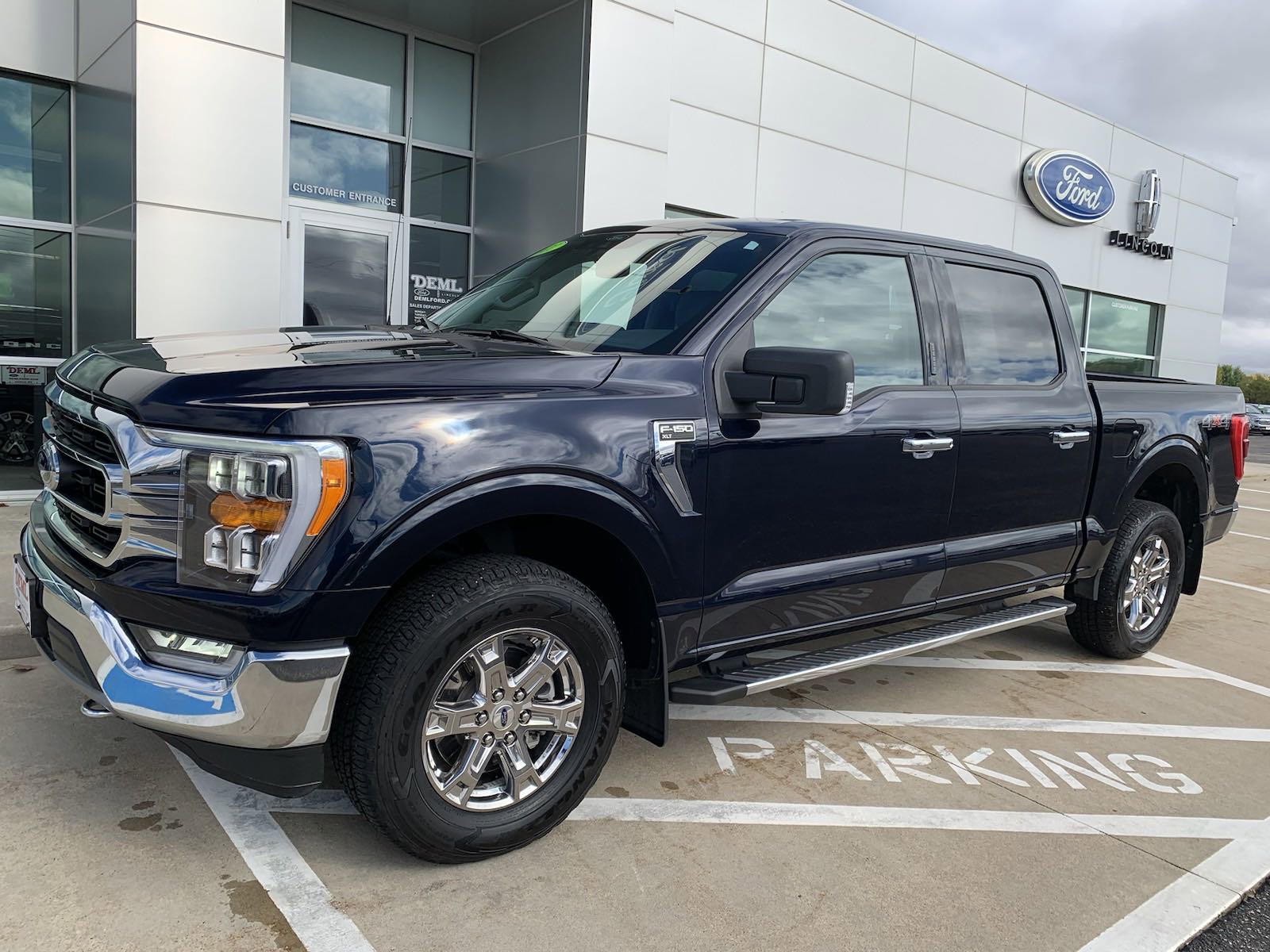Used 2021 Ford F-150 XLT with VIN 1FTEW1EP7MFA41535 for sale in Waseca, Minnesota