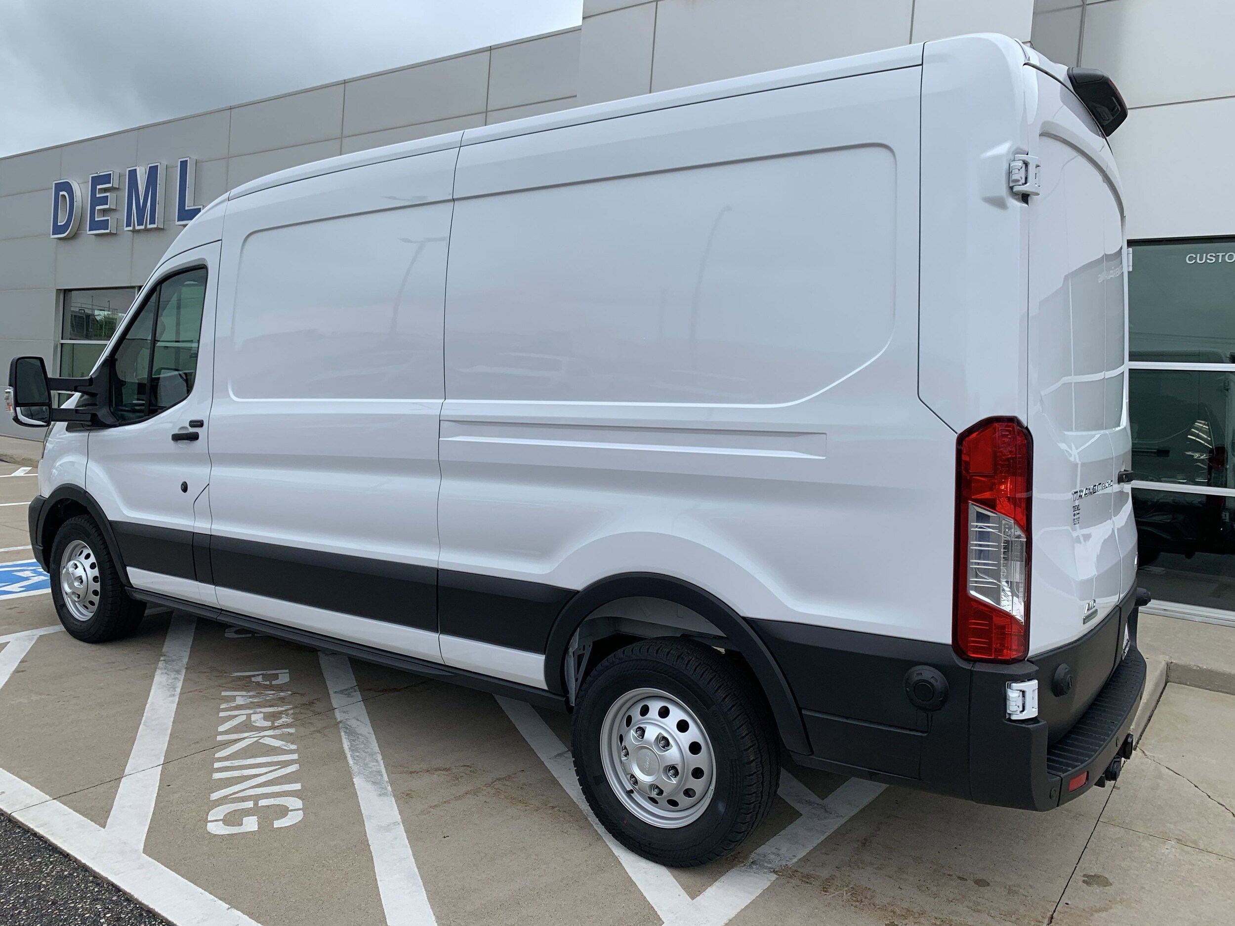 2025 Ford Transit Cargo Van photo 3
