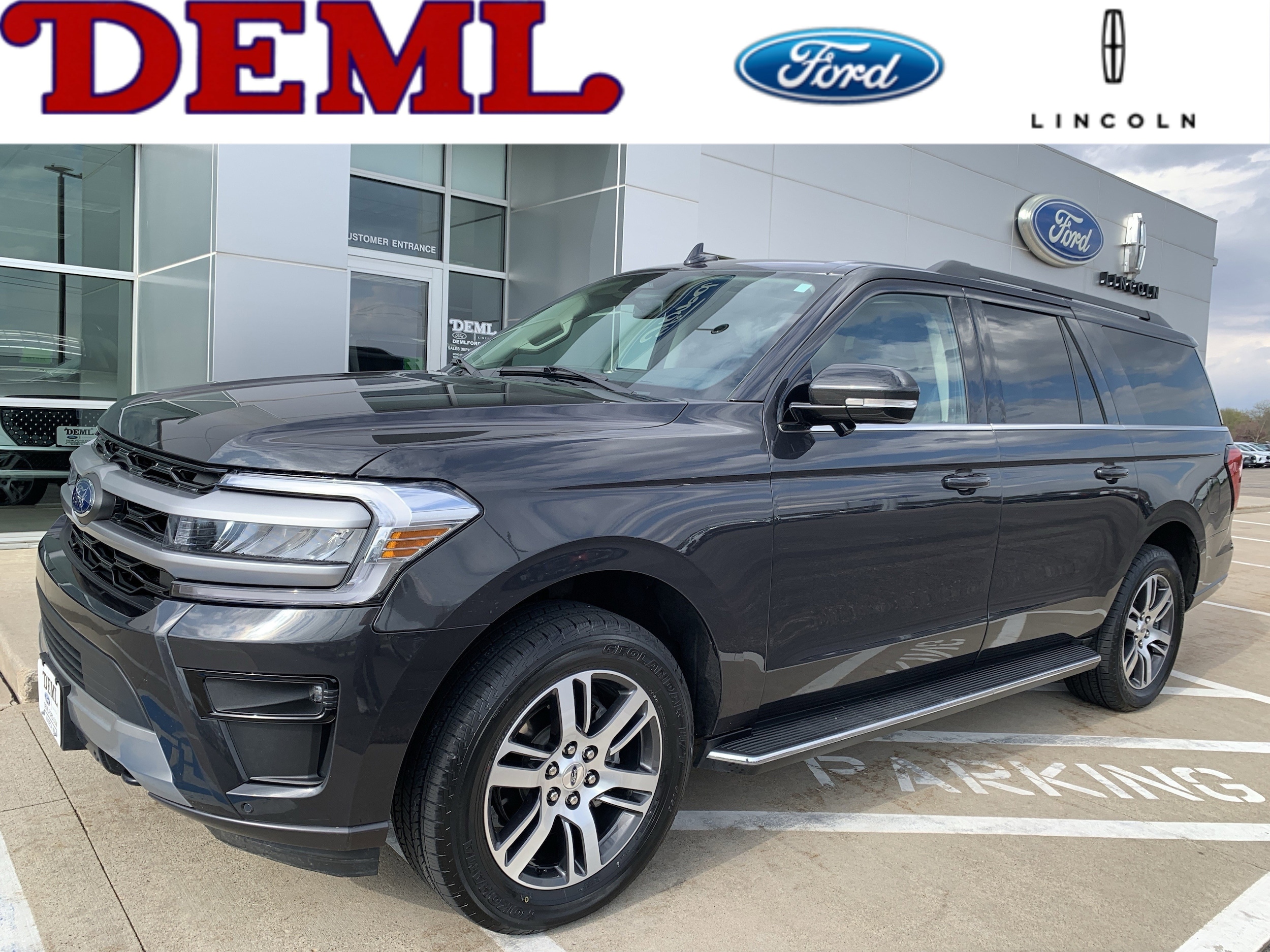 2023 Ford Expedition XLT MAX 4x4's photo