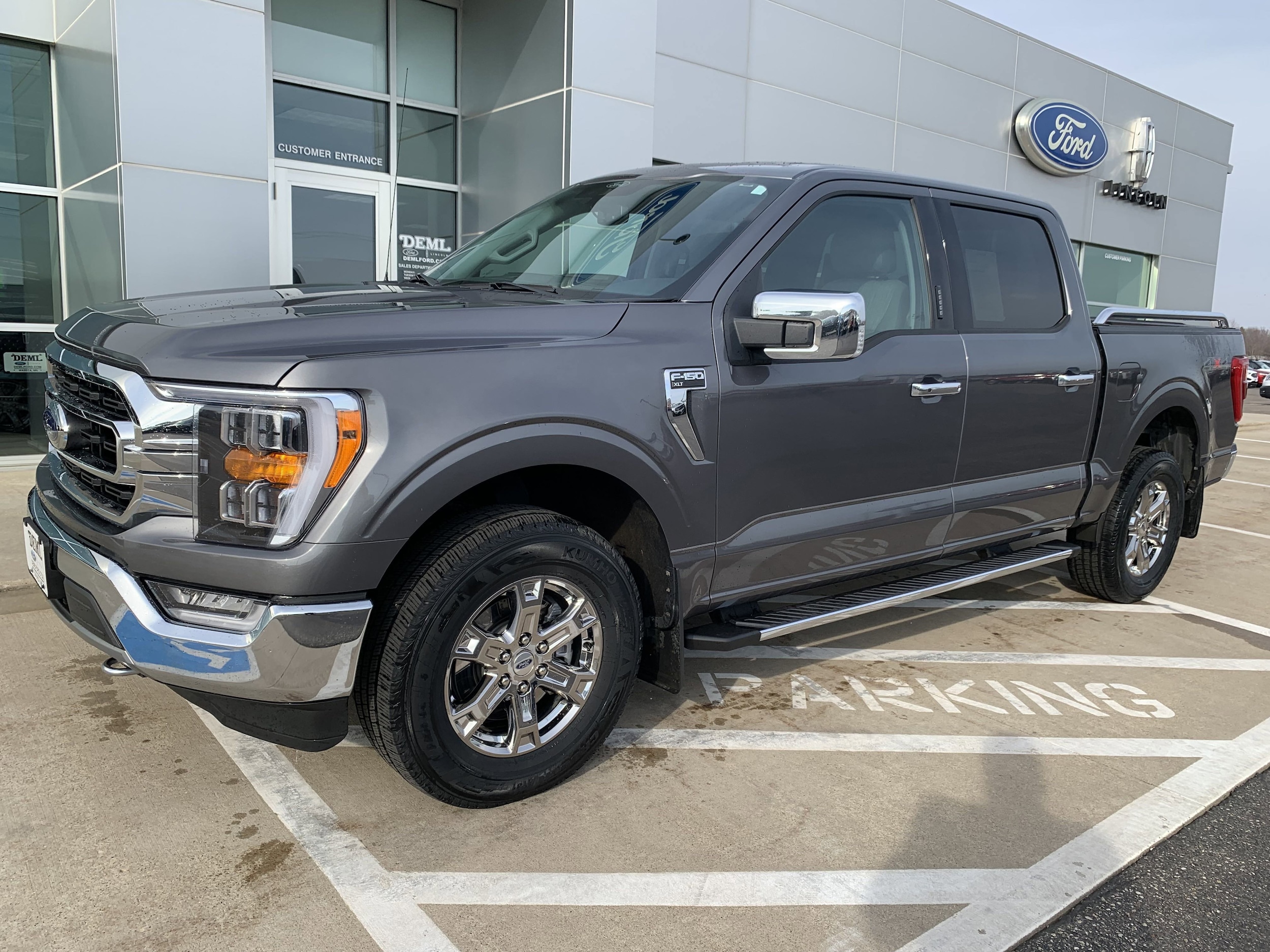 Used 2021 Ford F-150 XLT with VIN 1FTEW1EP8MFA52365 for sale in Waseca, Minnesota