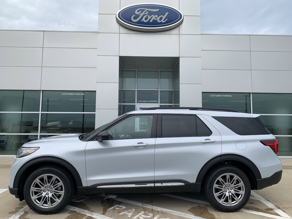 New 2025 Ford Explorer Active 4x4 SUV