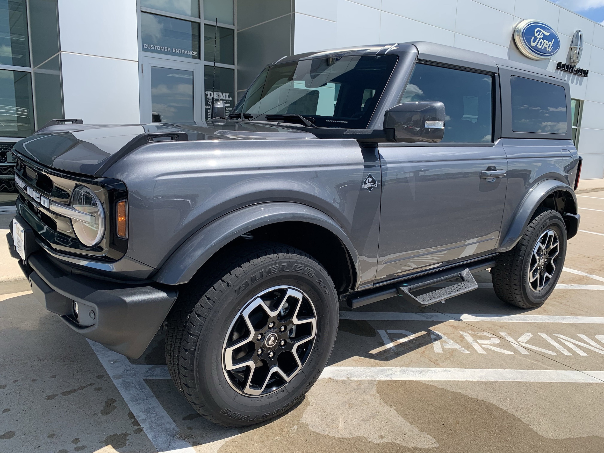 Used 2023 Ford Bronco 2-Door Outer Banks with VIN 1FMDE5CP5PLC18707 for sale in Waseca, Minnesota