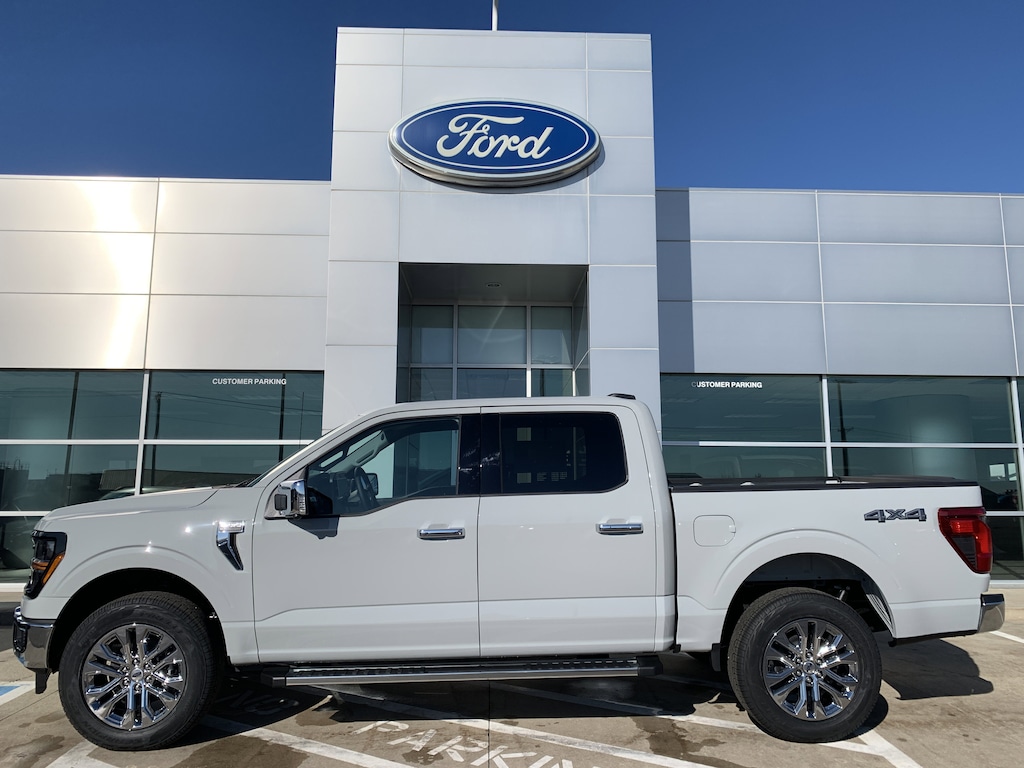 New 2026 Ford F-150 XLT SuperCrew 4x4 Truck