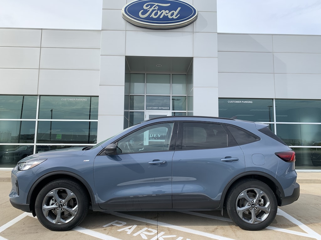 Used 2025 Ford Escape ST-Line AWD SUV
