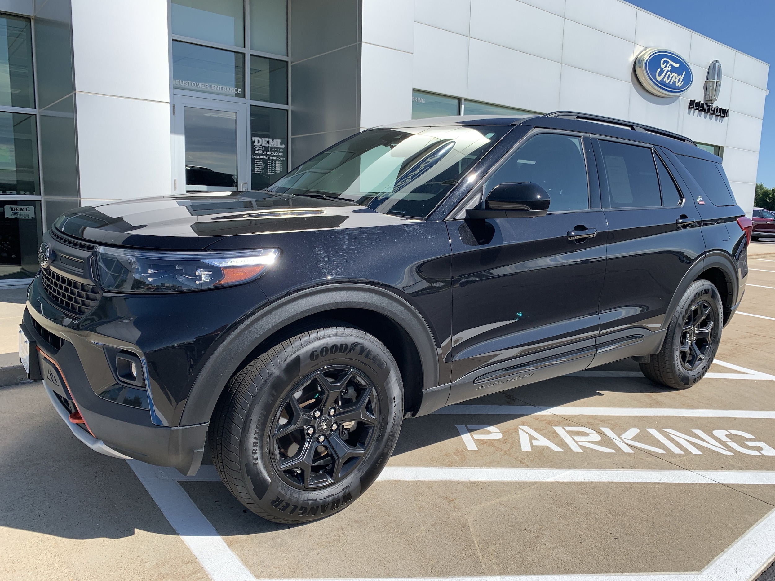 Used 2022 Ford Explorer TIMBERLINE with VIN 1FMSK8JH5NGC44825 for sale in Waseca, Minnesota