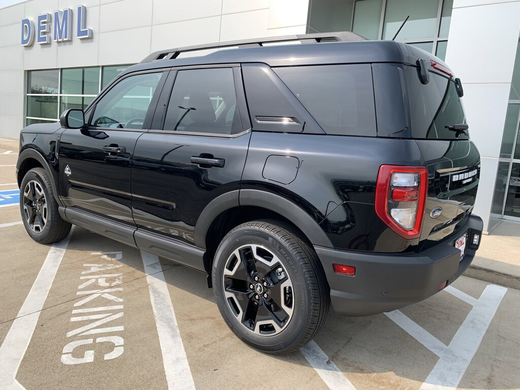 New 2026 Ford Bronco Sport Outer Banks 4x4 SUV