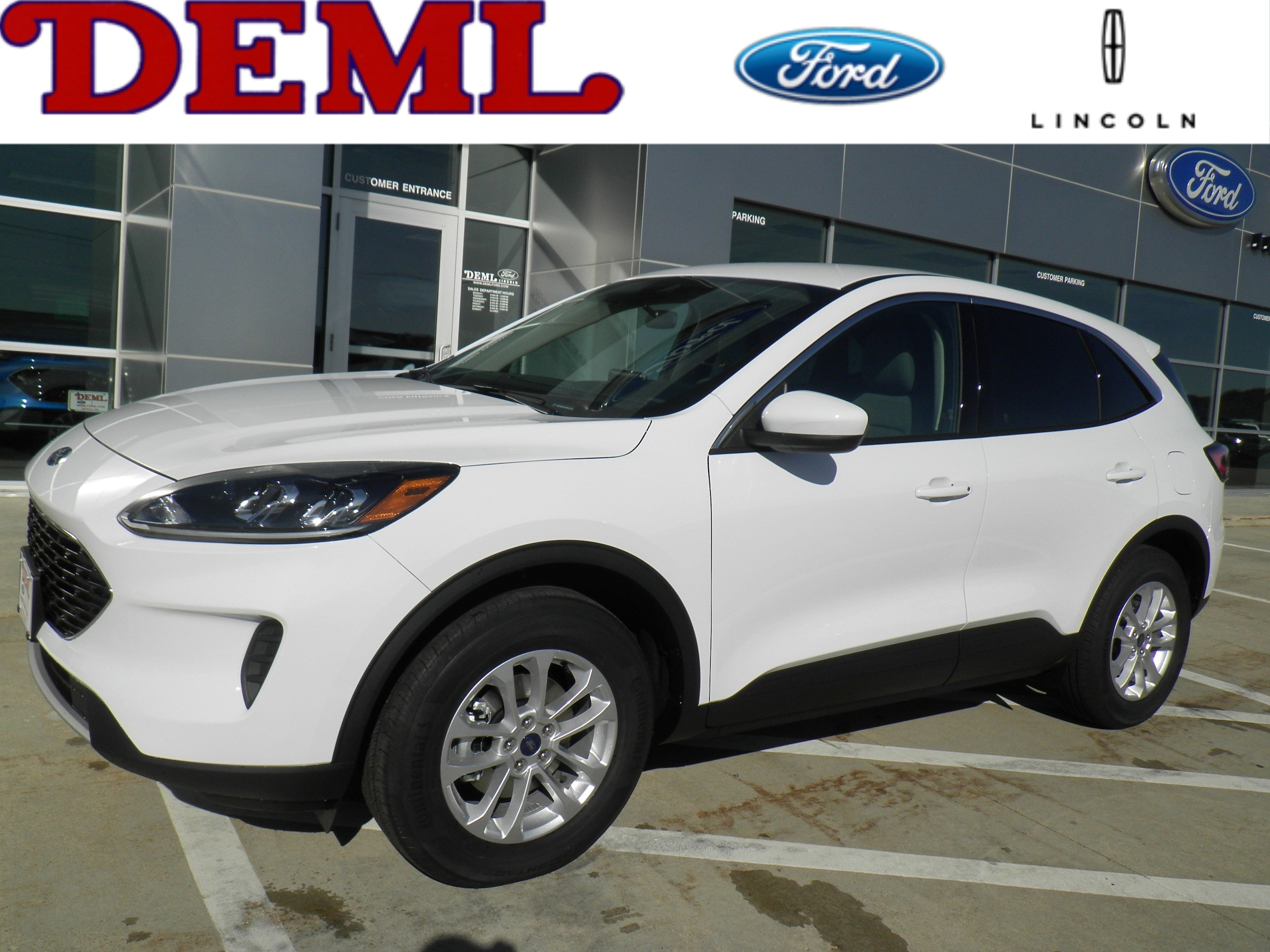 2022 Ford Escape SE's photo