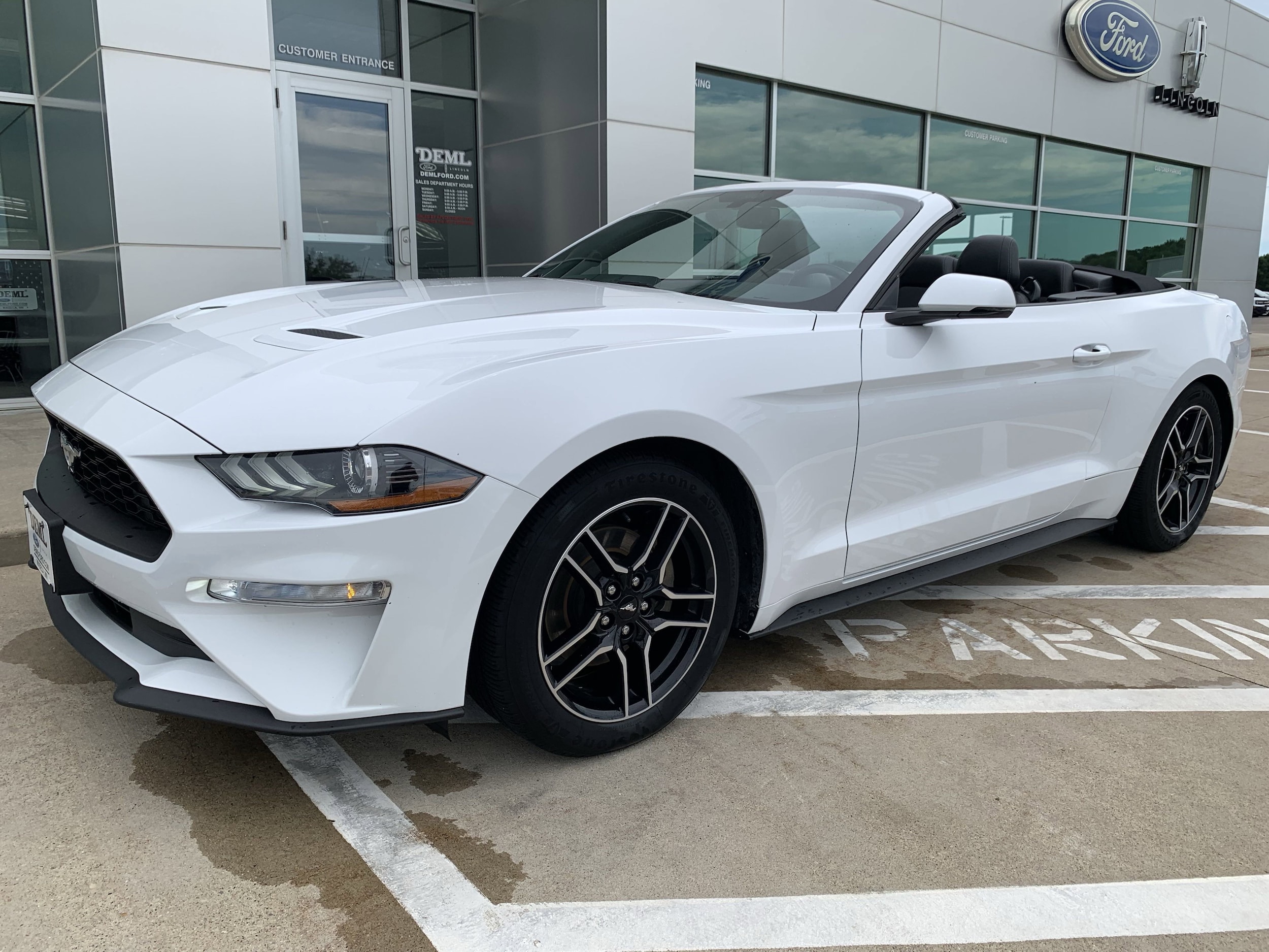 Used 2018 Ford Mustang EcoBoost Premium with VIN 1FATP8UH2J5167736 for sale in Waseca, Minnesota