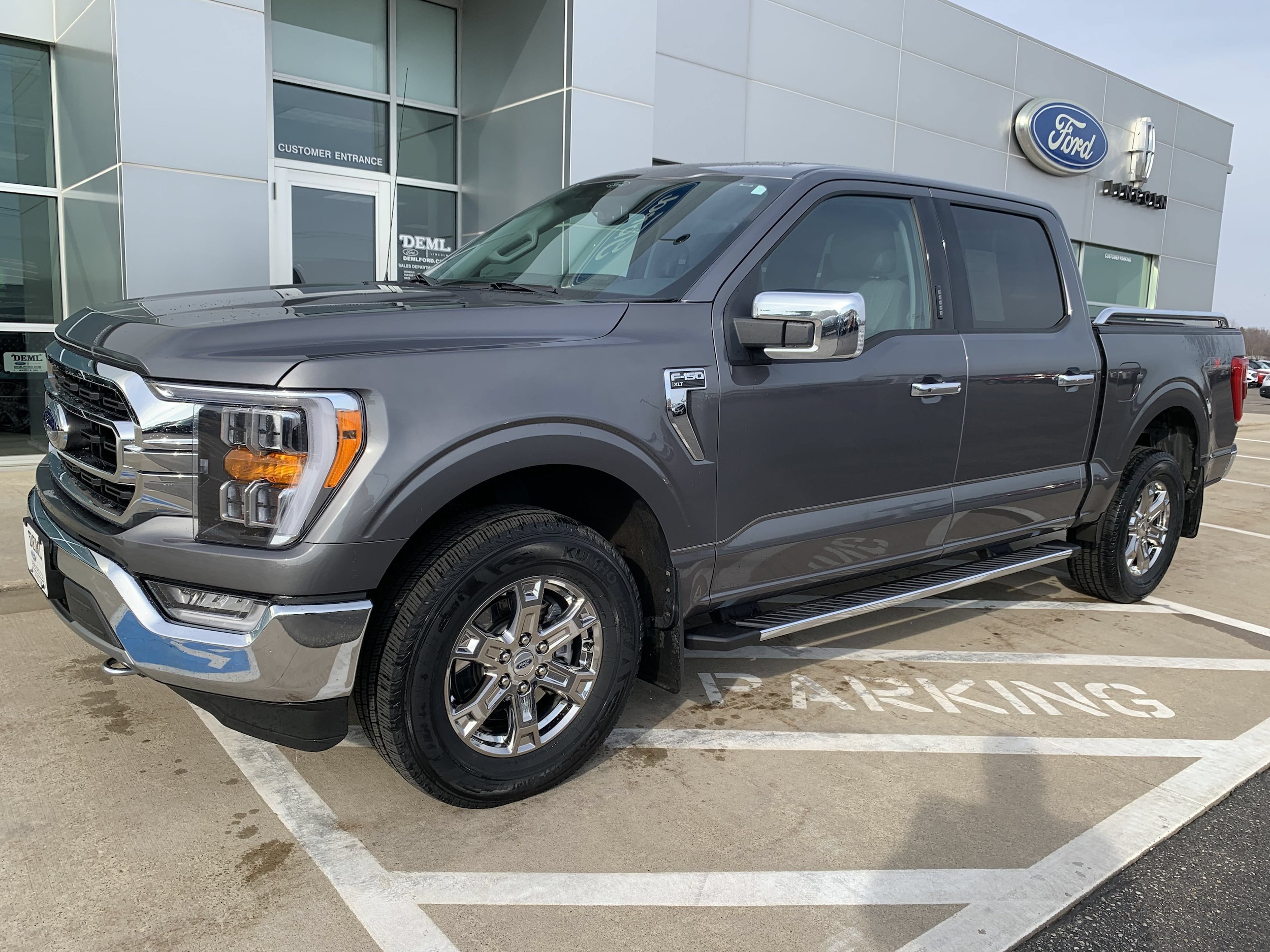 Used 2021 Ford F-150 XLT with VIN 1FTEW1EP8MFA52365 for sale in Waseca, Minnesota